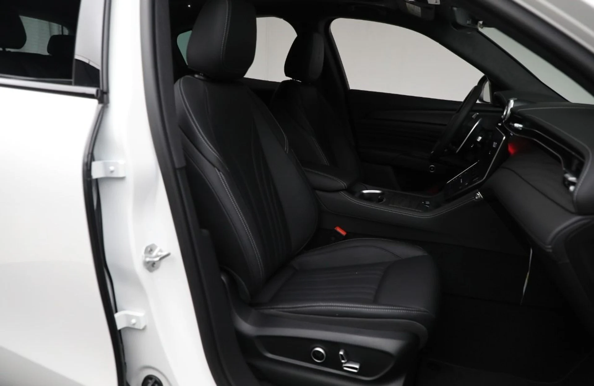 mph010_3940634519_New_2025_Maserati_Grecale_Modena_1ab407ce37