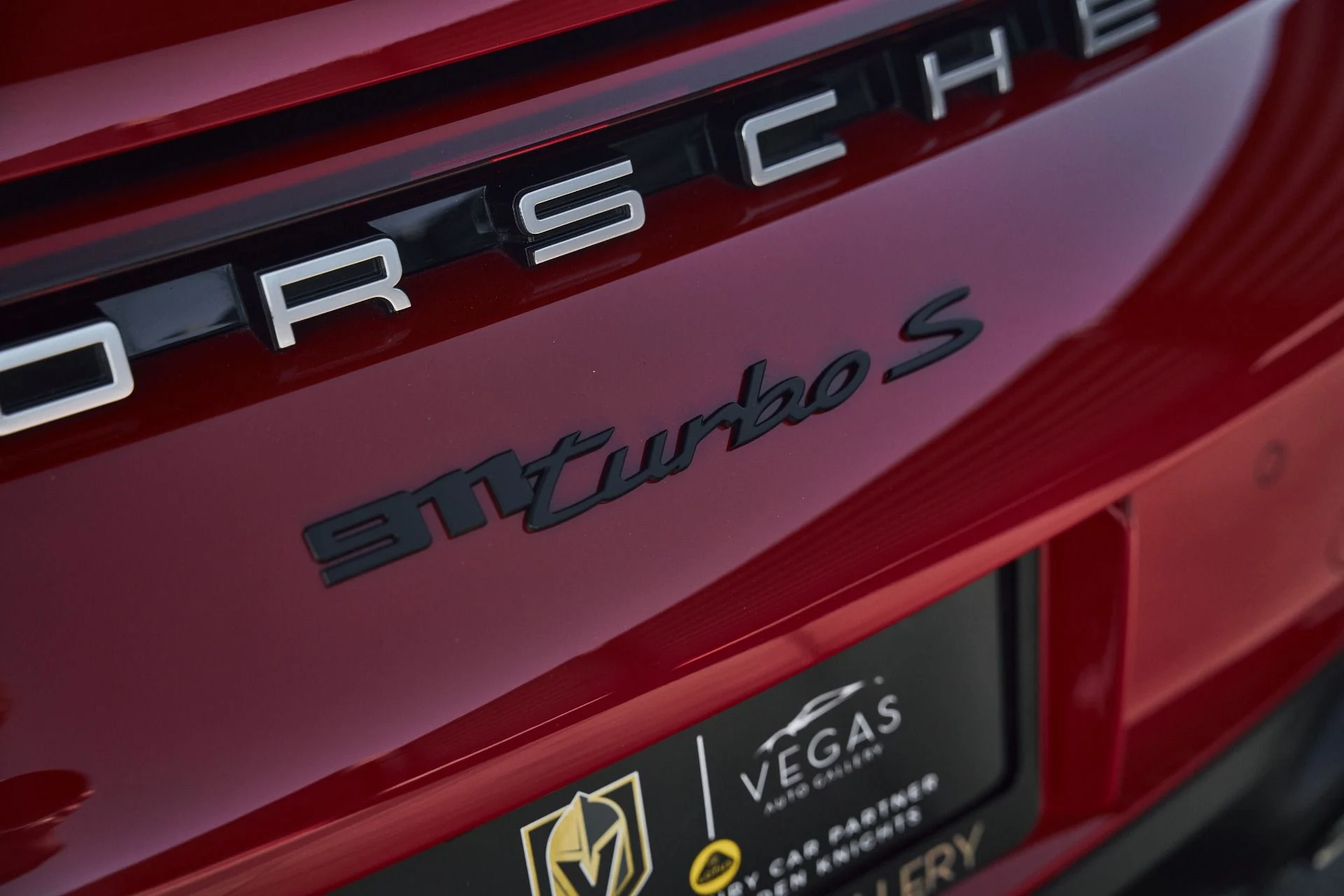 mph010_3941757819_Used_2021_Porsche_911_Turbo_S_1768616601_ba3a5d66fb