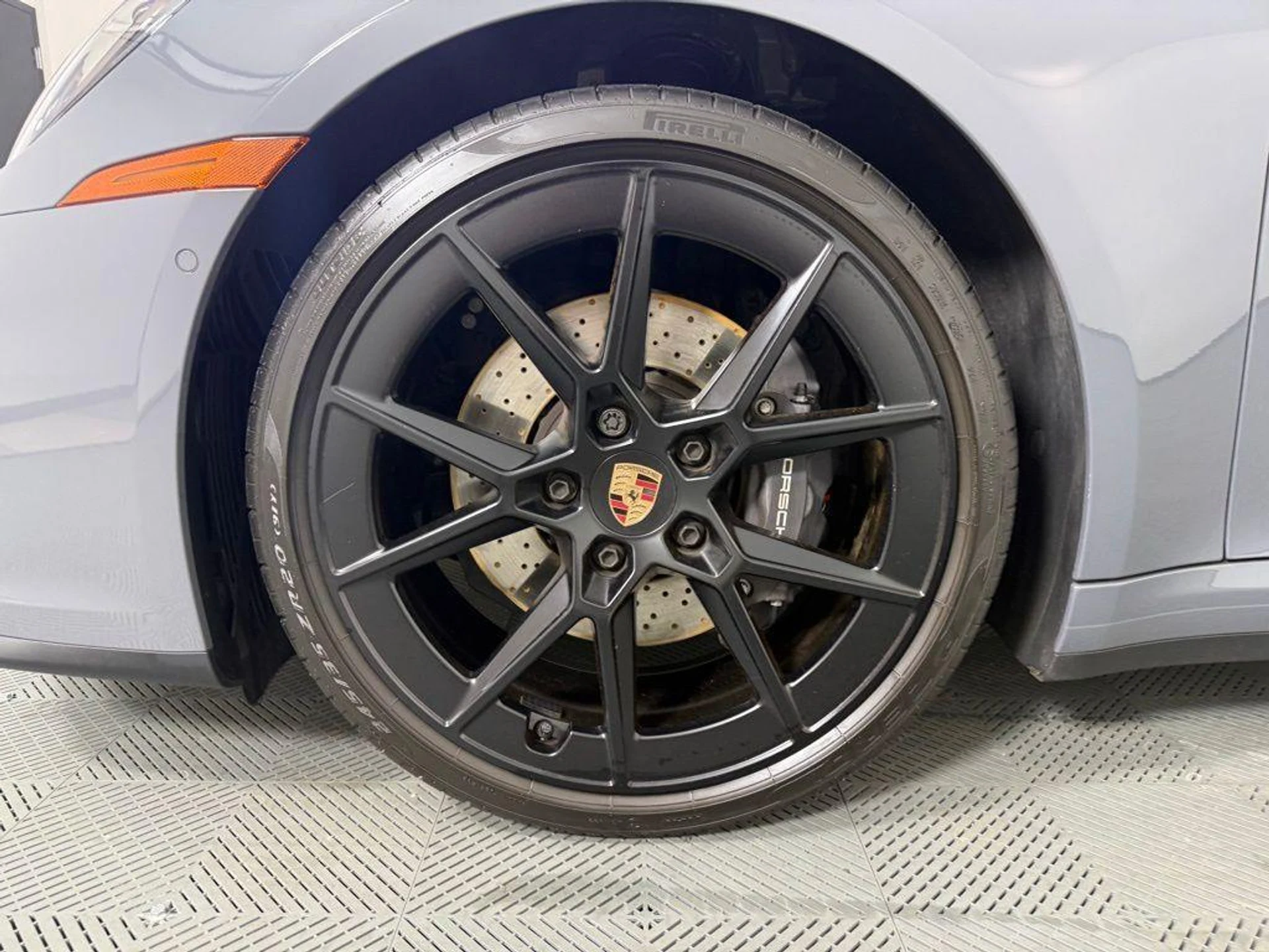 mph010_395859000_qj_LP_Tyr_Re_Y_Hzo_XKT_7_Liuvyfw_D_Kg_aeec8eb0ab