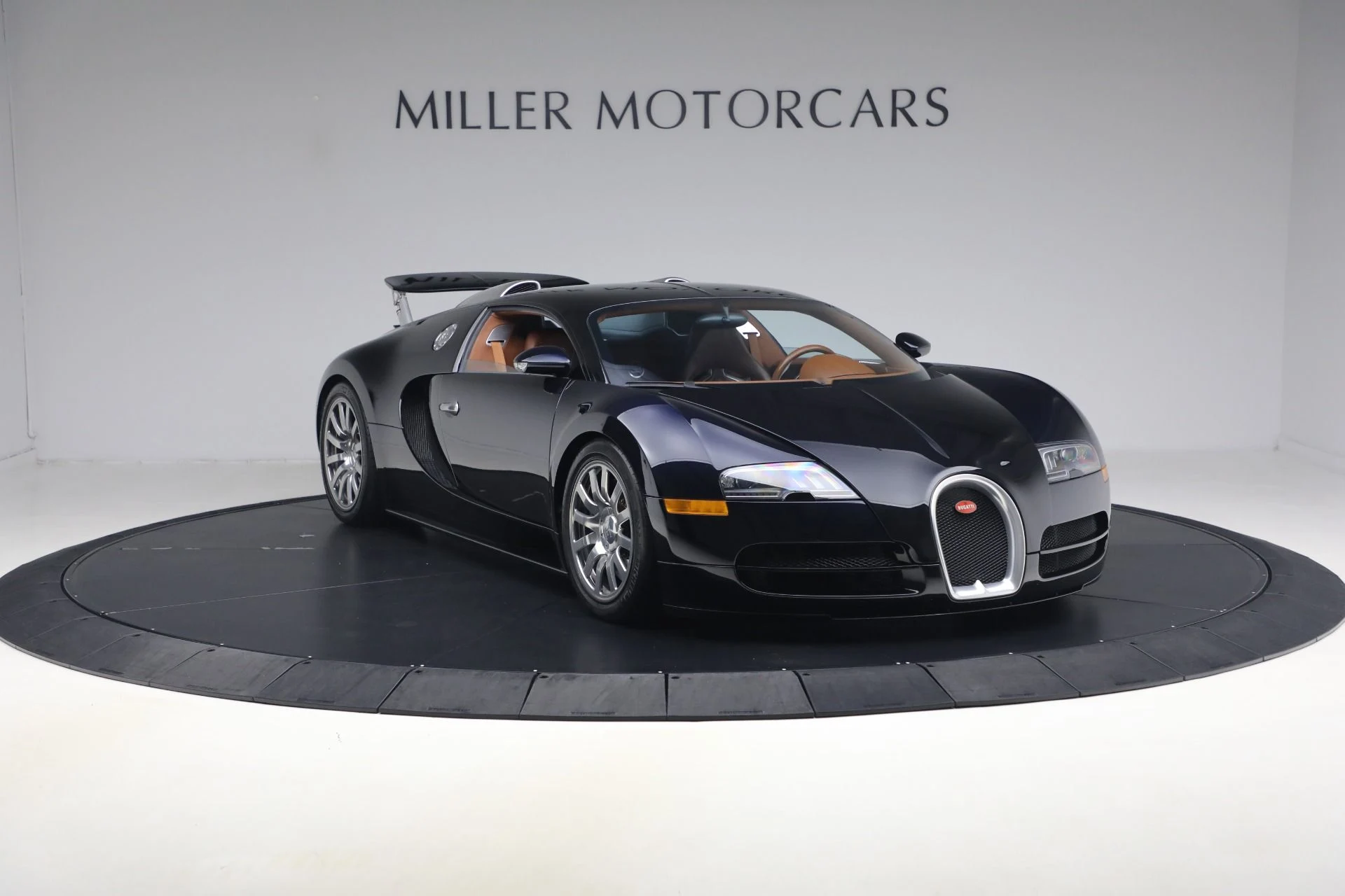 mph010_3959203782_Used_2006_Bugatti_Veyron_164_16cd4d2ada
