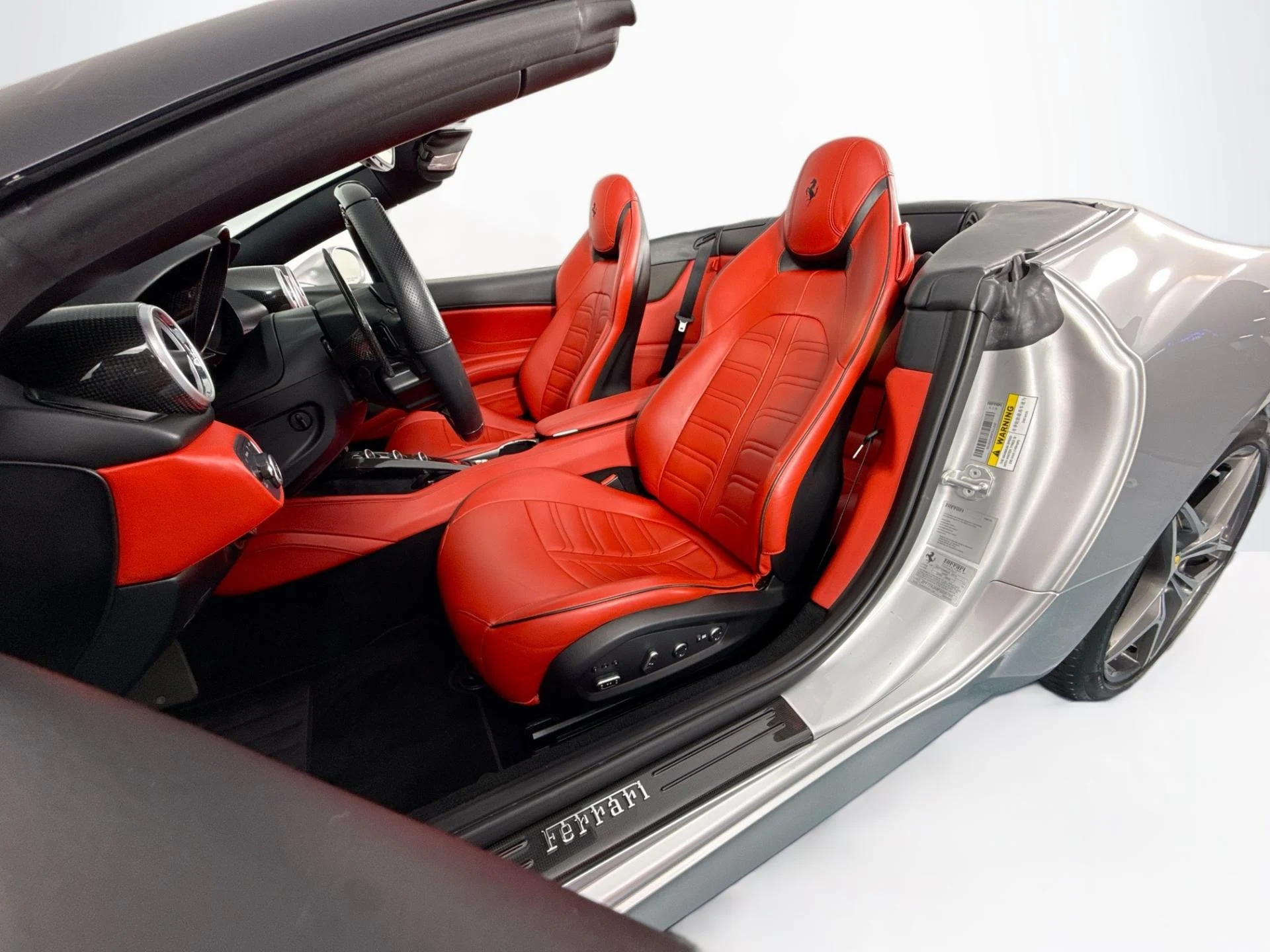 mph010_396081869_Used_2015_Ferrari_California_T_1782334321_67cc832689