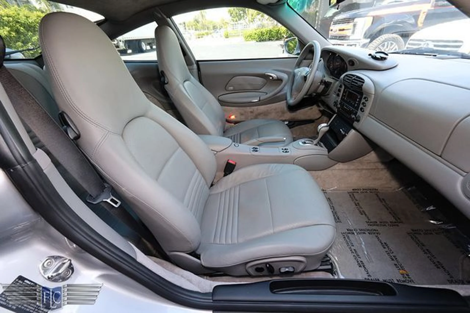 mph010_3962036409_used_2000_porsche_911_carrera_2drcarrera4coupewtiptronic_6305_23086843_15_640_602d2a3481