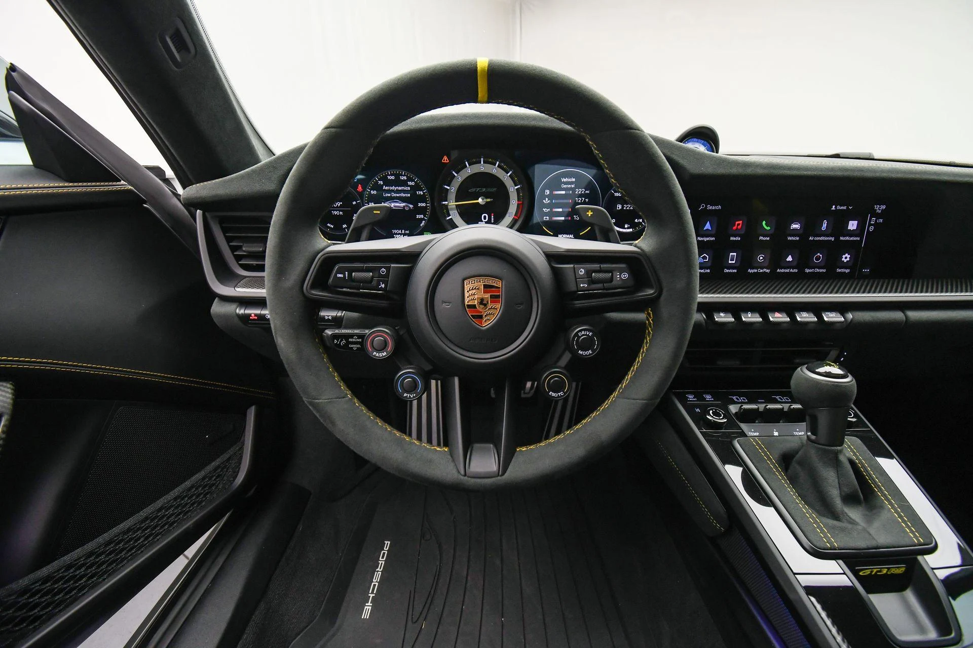 mph010_3964234689_Used_2025_Porsche_911_GT_3_RS_1757454195_05c922e99a