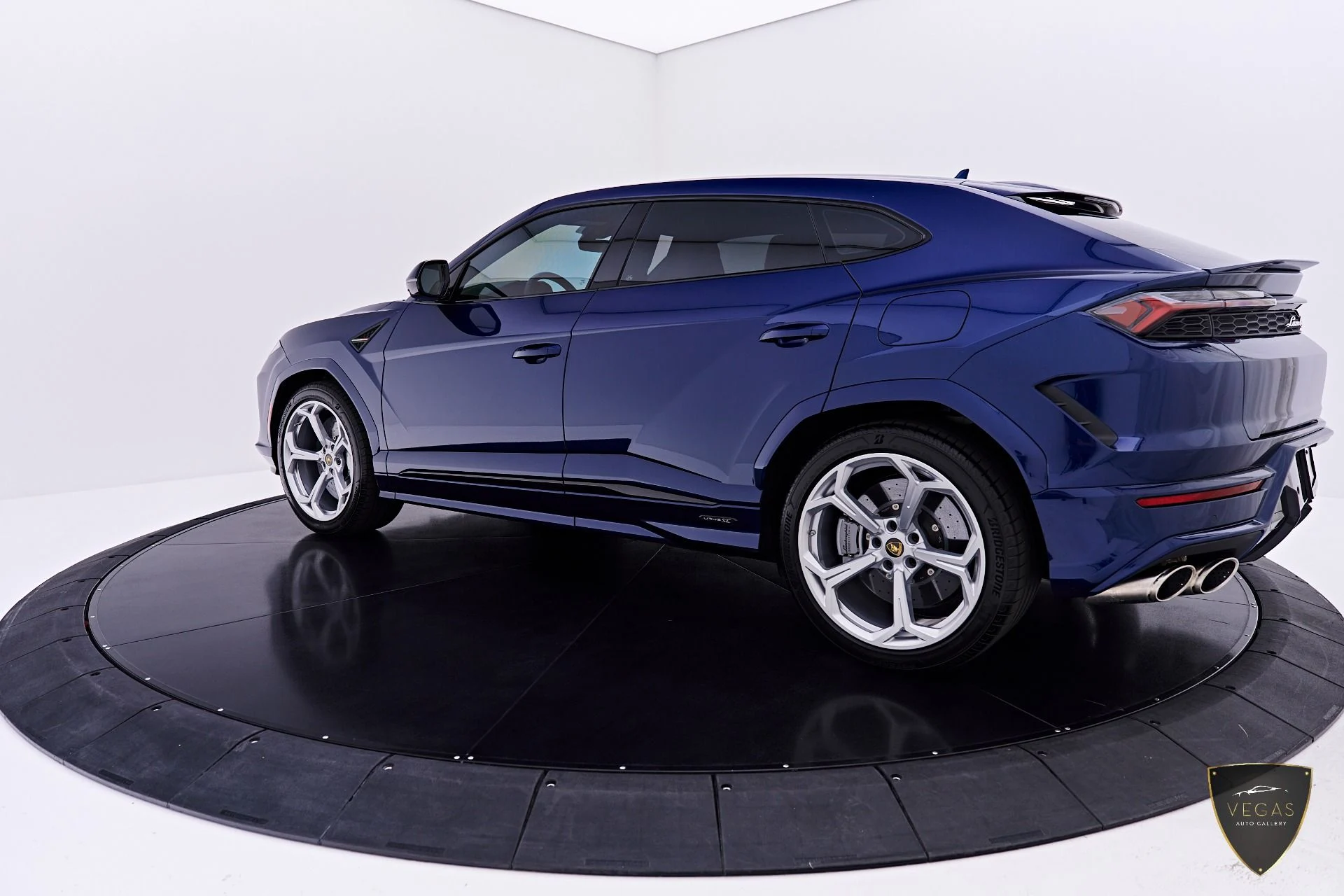 mph010_3973485938_Used_2026_Lamborghini_Urus_SE_1783419608_a3e69831a5