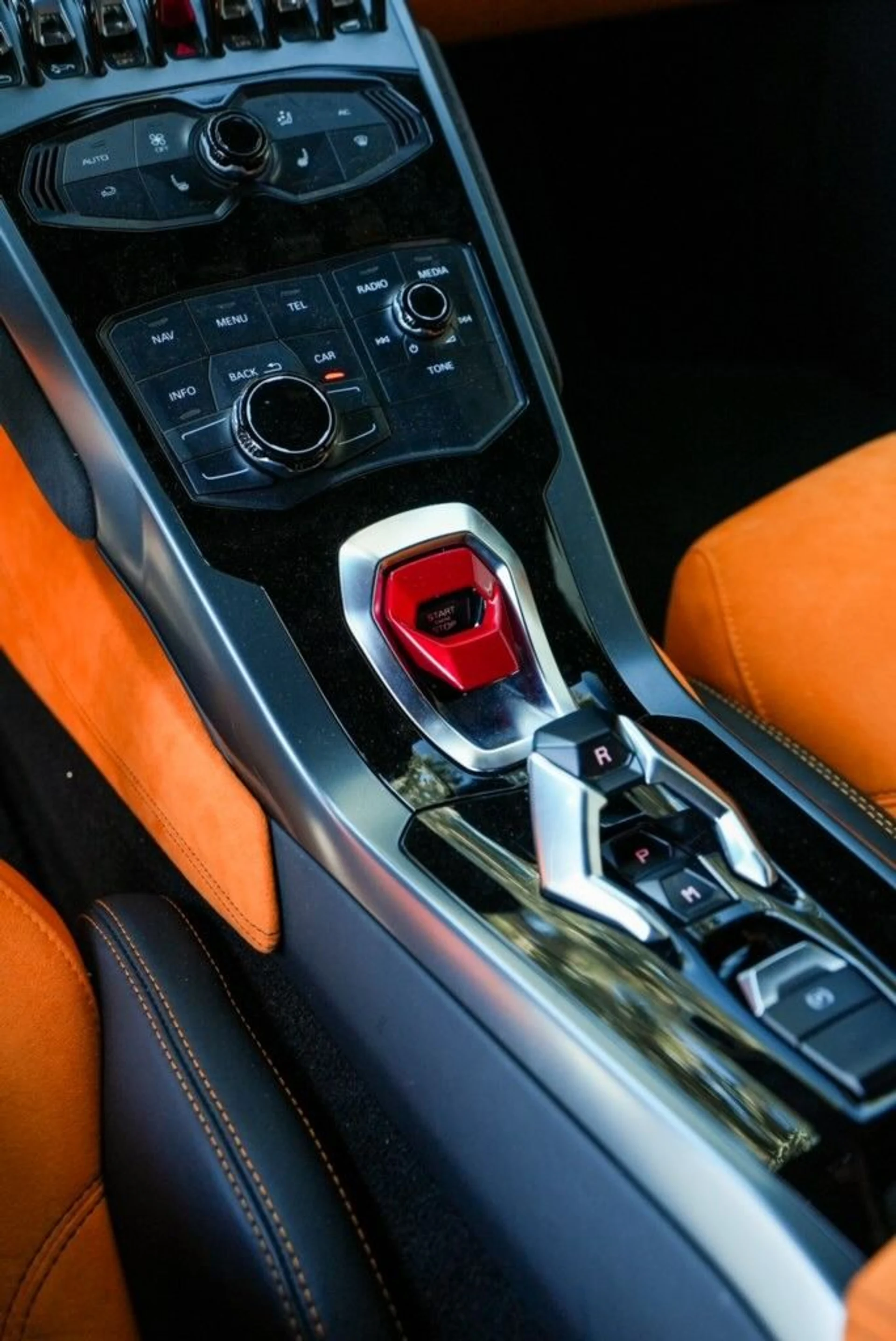 mph010_3976572193_Used_2015_Lamborghini_Huracan_LP_610_4_1782164157_960bc80797