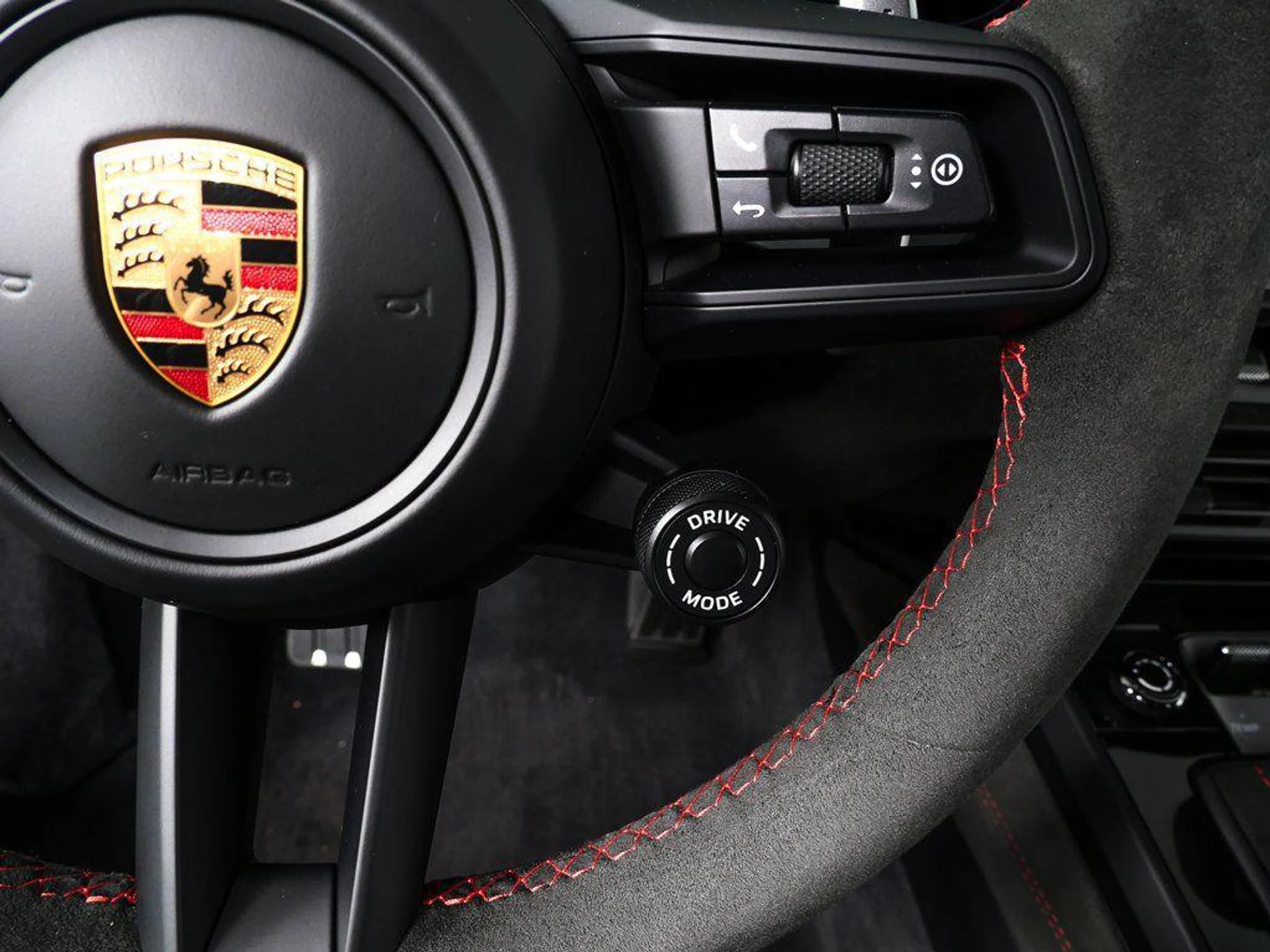 mph010_3979521820_f_H3791_Cpjztvfi_B_Ku2zf_ORU_8whc_768be1a1c3