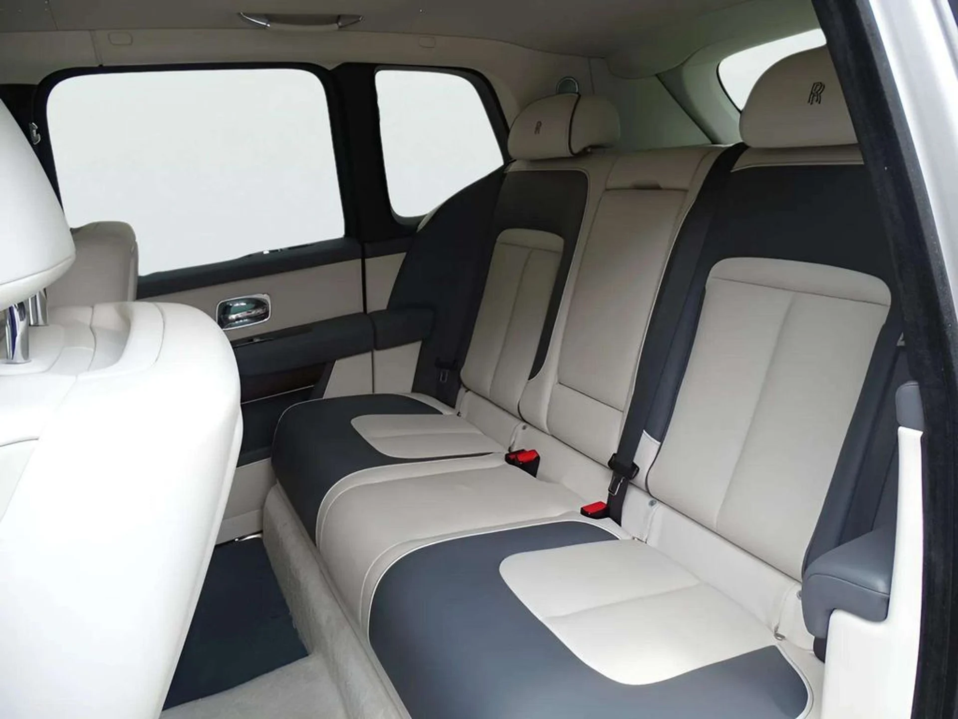 mph010_3989833171_715230719d862e2b70010a45d3a71802x_2311189f28