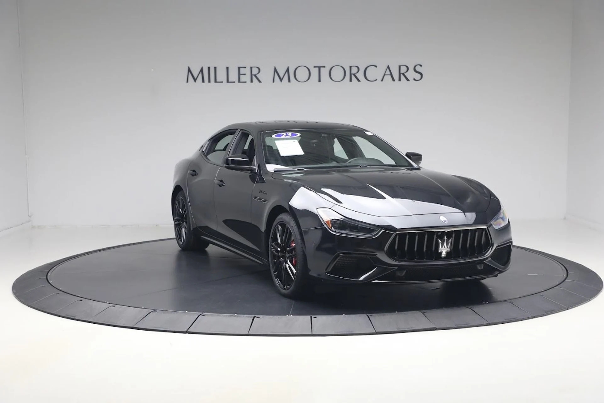 mph010_3990769641_Used_2023_Maserati_Ghibli_Modena_Q4_1783953364_600d1777a3