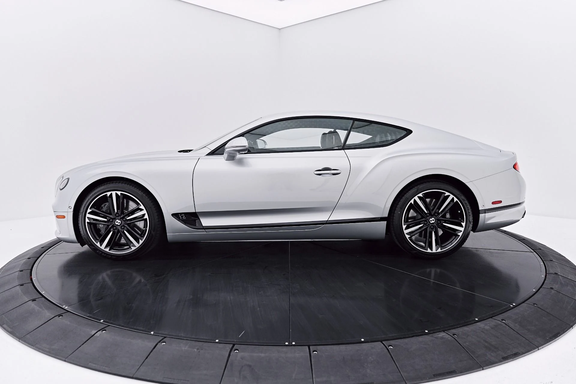 mph010_3992424032_Used_2020_Bentley_Continental_GT_1787356734_469ef8544c
