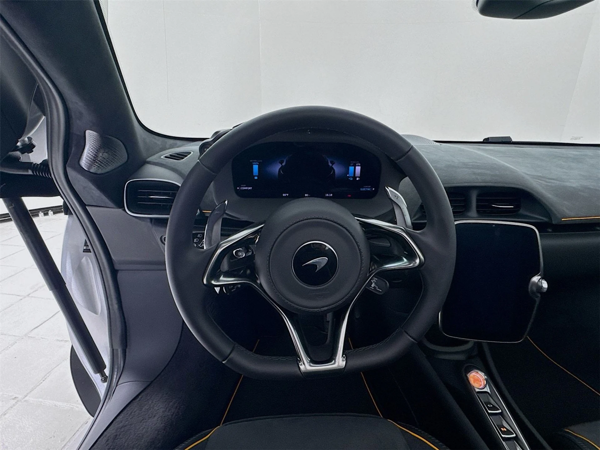 mph010_399604384_7a211052b3426c94d36fbb9d799c133bx_182764cdca