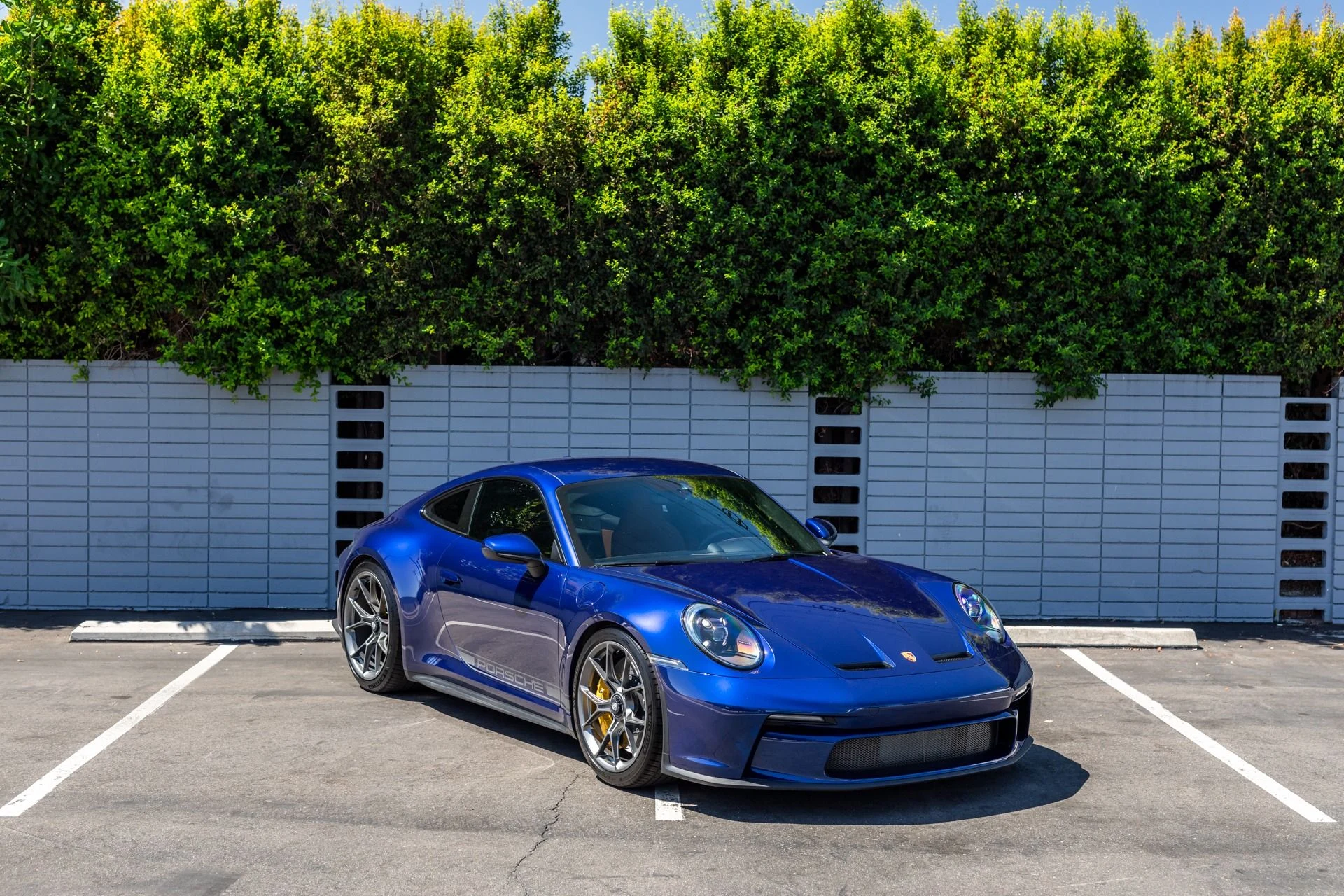 mph010_400066193_Used_2023_Porsche_911_GT_3_Touring_1772137661_c918e71a4c