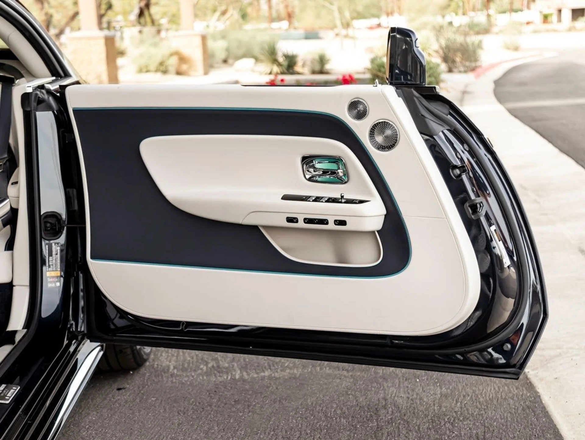 mph010_4006626684_11_57e97415f5