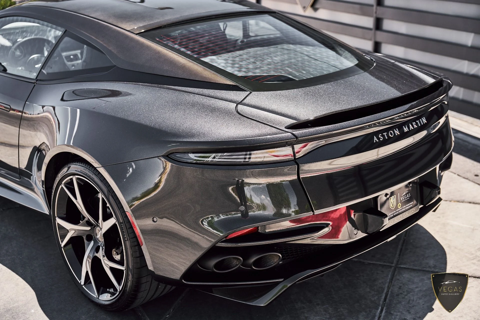 mph010_4008623803_Used_2021_Aston_Martin_DBS_Superleggera_1785181477_b57f4f4e59