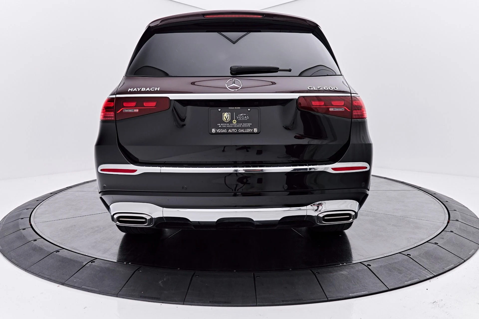 mph010_4008629830_Used_2024_Mercedes_Benz_GLS_Maybach_GLS_600_1790212292_654f9a57cd