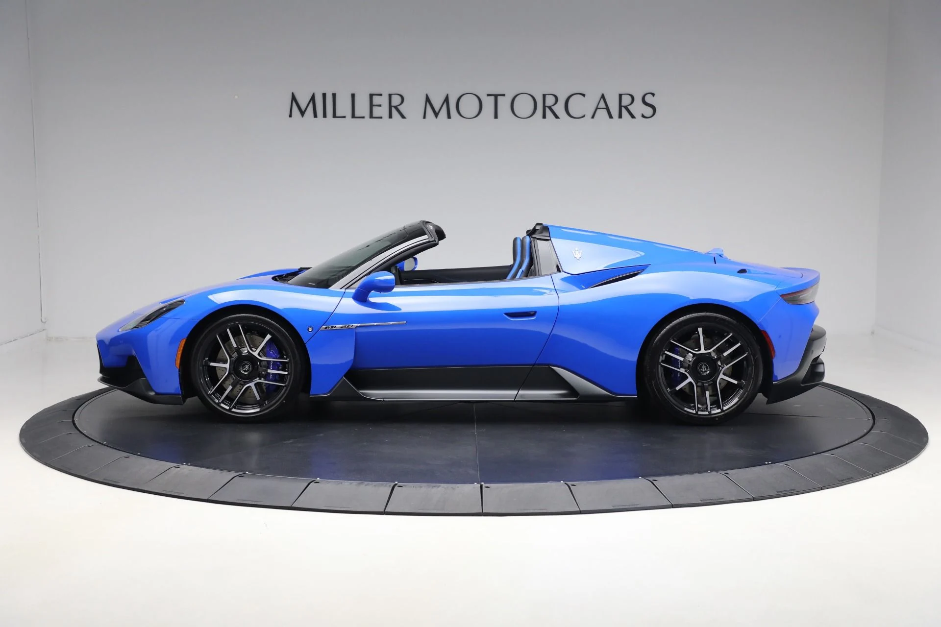 mph010_4012234795_New_2024_Maserati_MC_20_Cielo_1679b58628