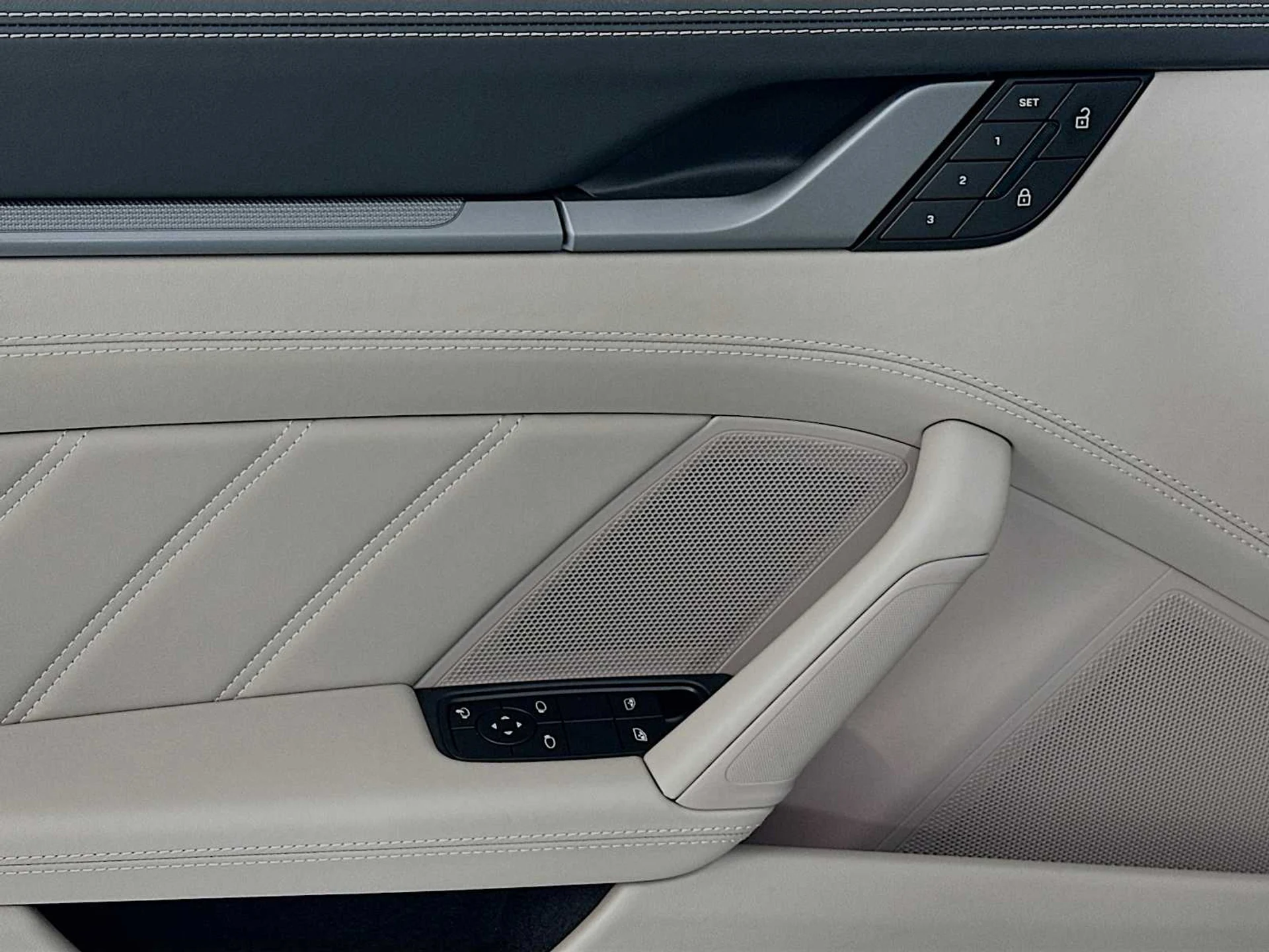 mph010_4019981615_400431002cd07c780268f842e4421c80_cb830b22e7