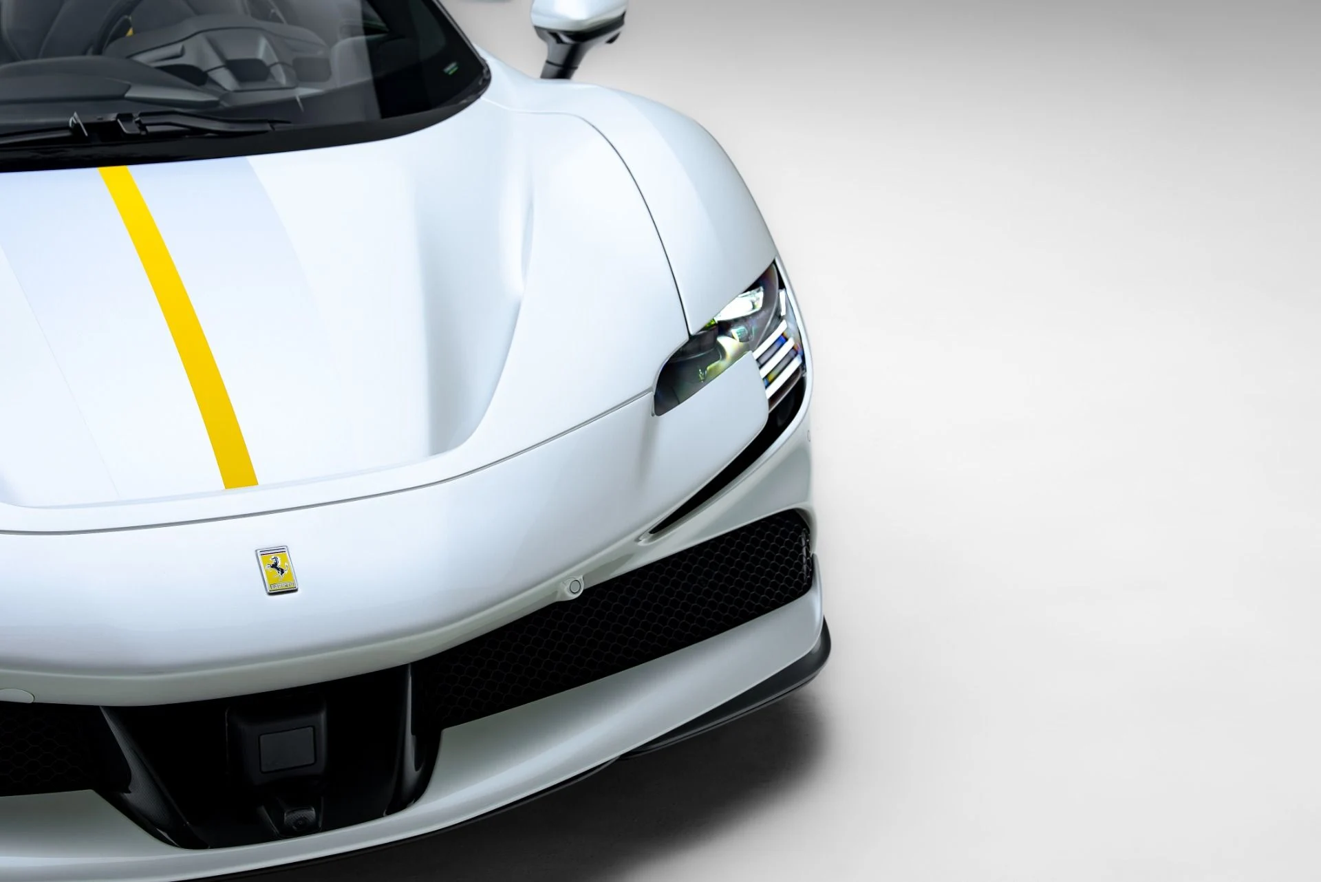 mph010_4025268709_Used_2024_Ferrari_SF_90_Spider_1777485078_78808e8c71