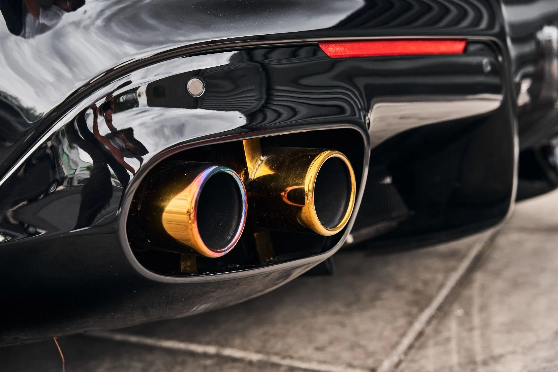 mph010_403225903_Used_2015_Ferrari_F12_Berlinetta_1790206471_3e9c93eb36