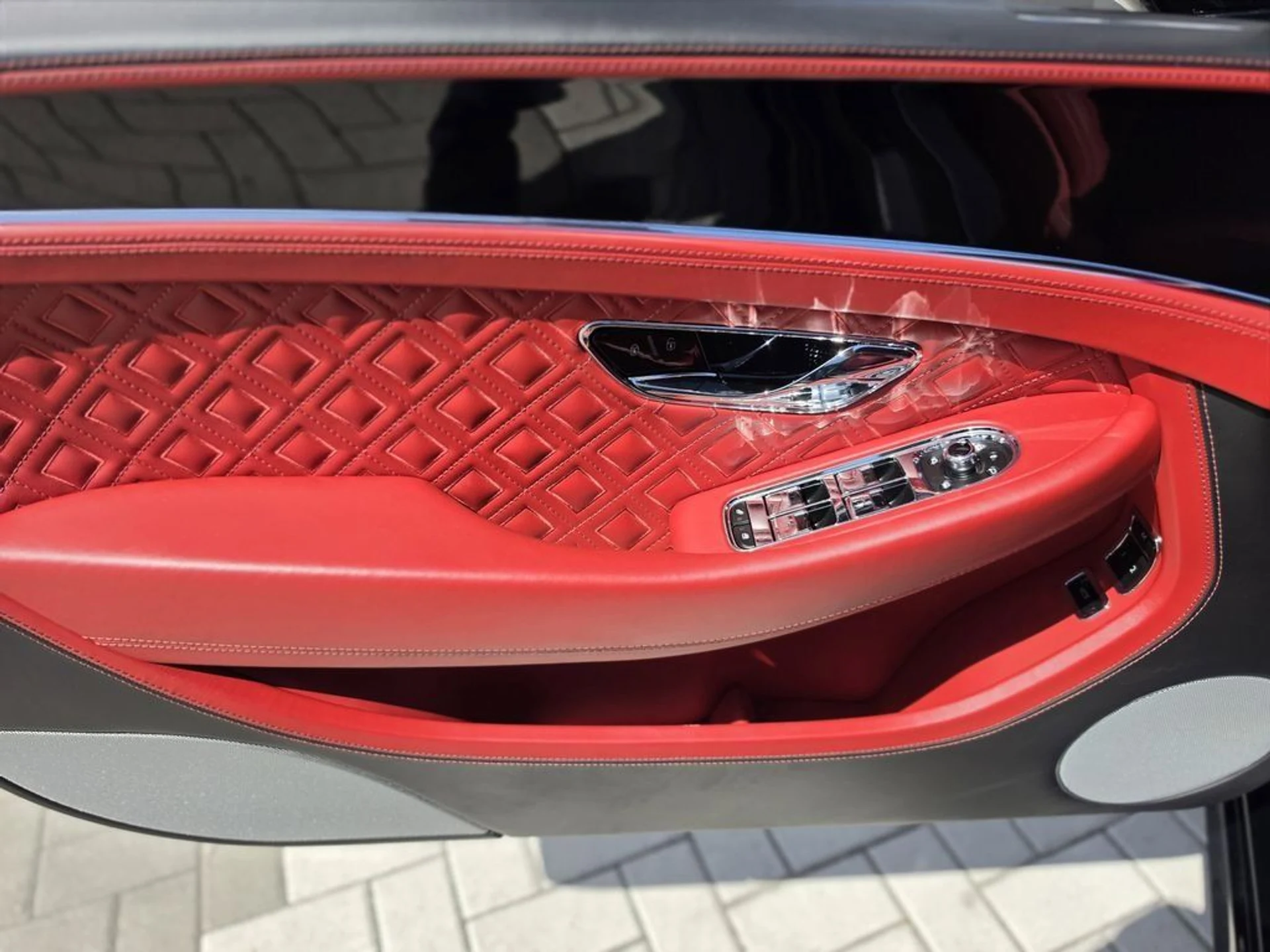 mph010_4035917972_f88a46d646954d9c8fe8e5b1a4b998a5_cc8754f99d