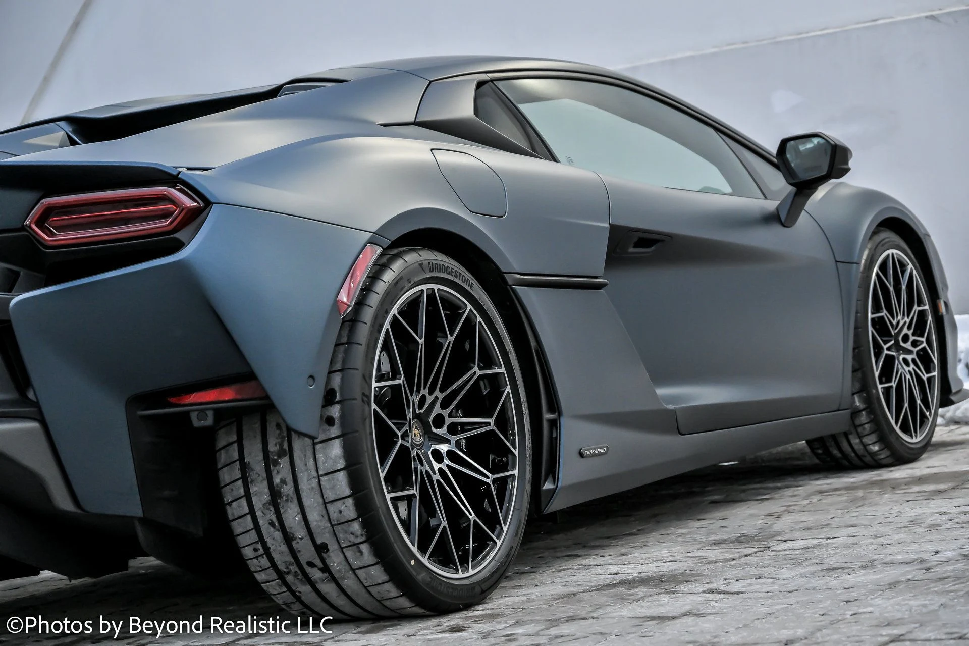 mph010_403816002_8bcf5931c9db442d216158e4c31b3a38x_dc55ca7cba