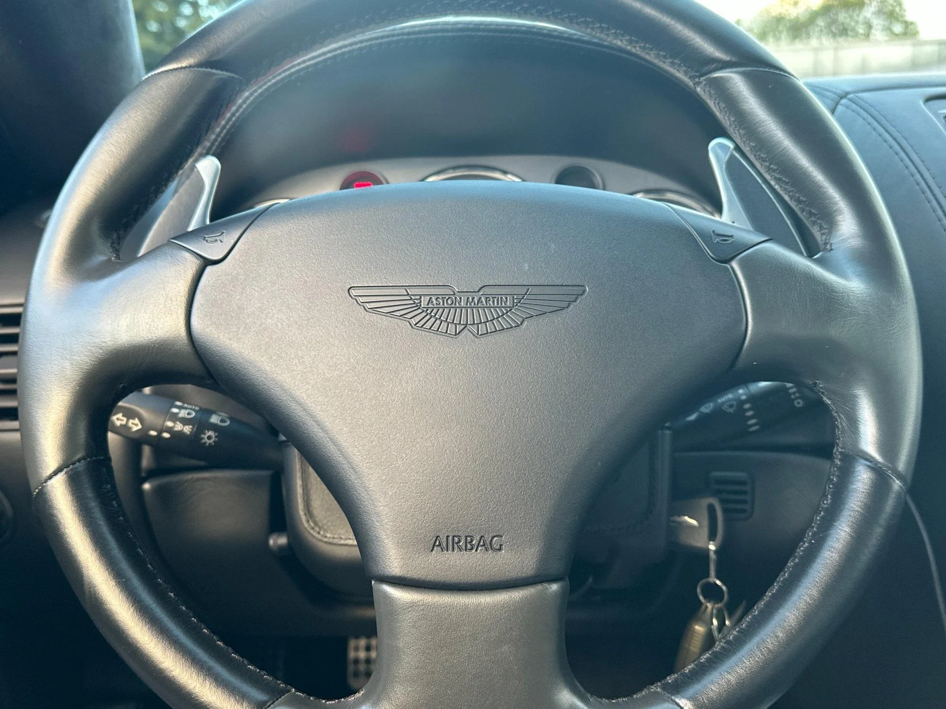 mph010_4043544768_Used_2006_Aston_Martin_Vanquish_S_1763564996_52305ab4b8