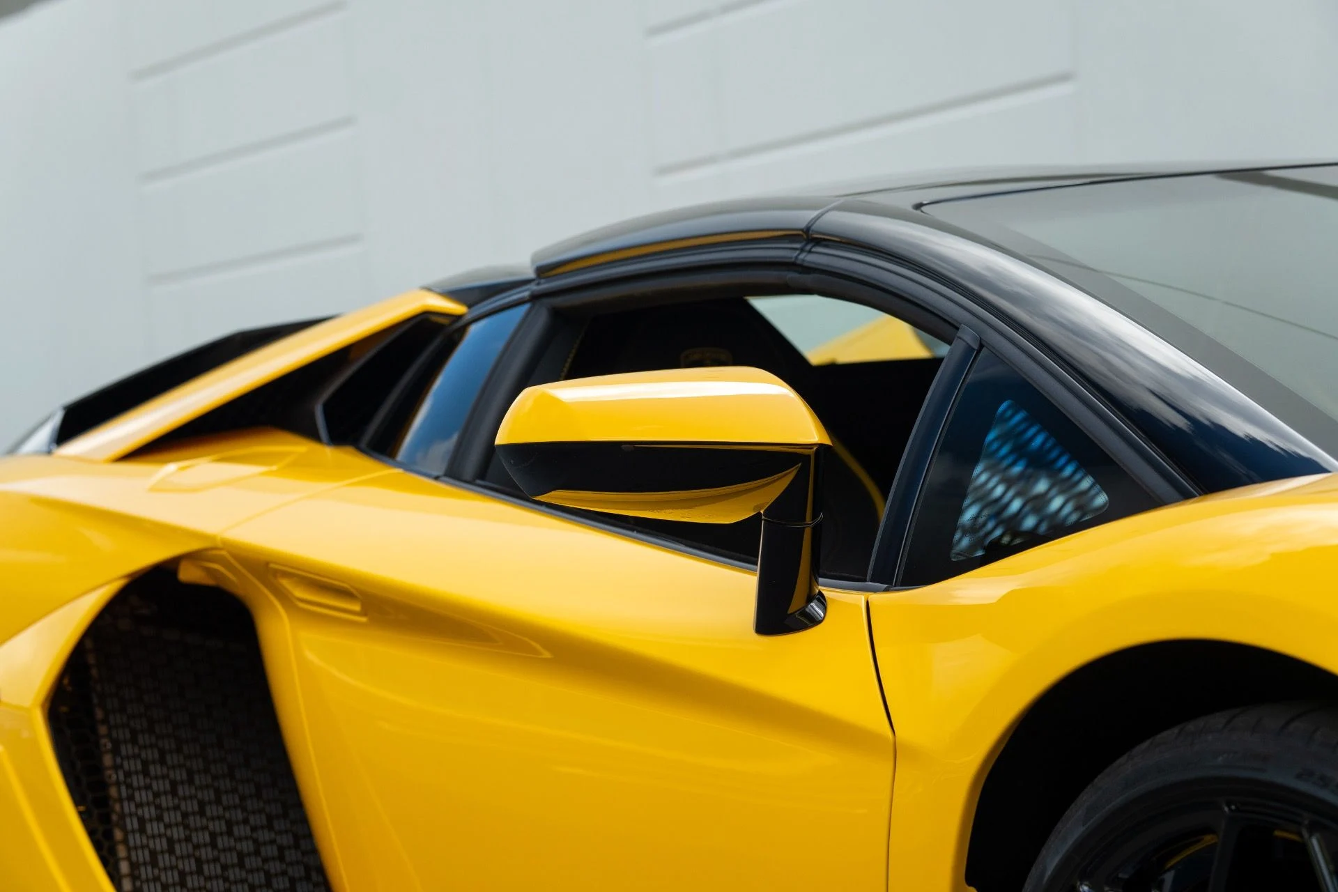 mph010_4048388050_Used_2022_Lamborghini_Aventador_LP_780_4_Ultimae_1757714109_c4e01c7a2d