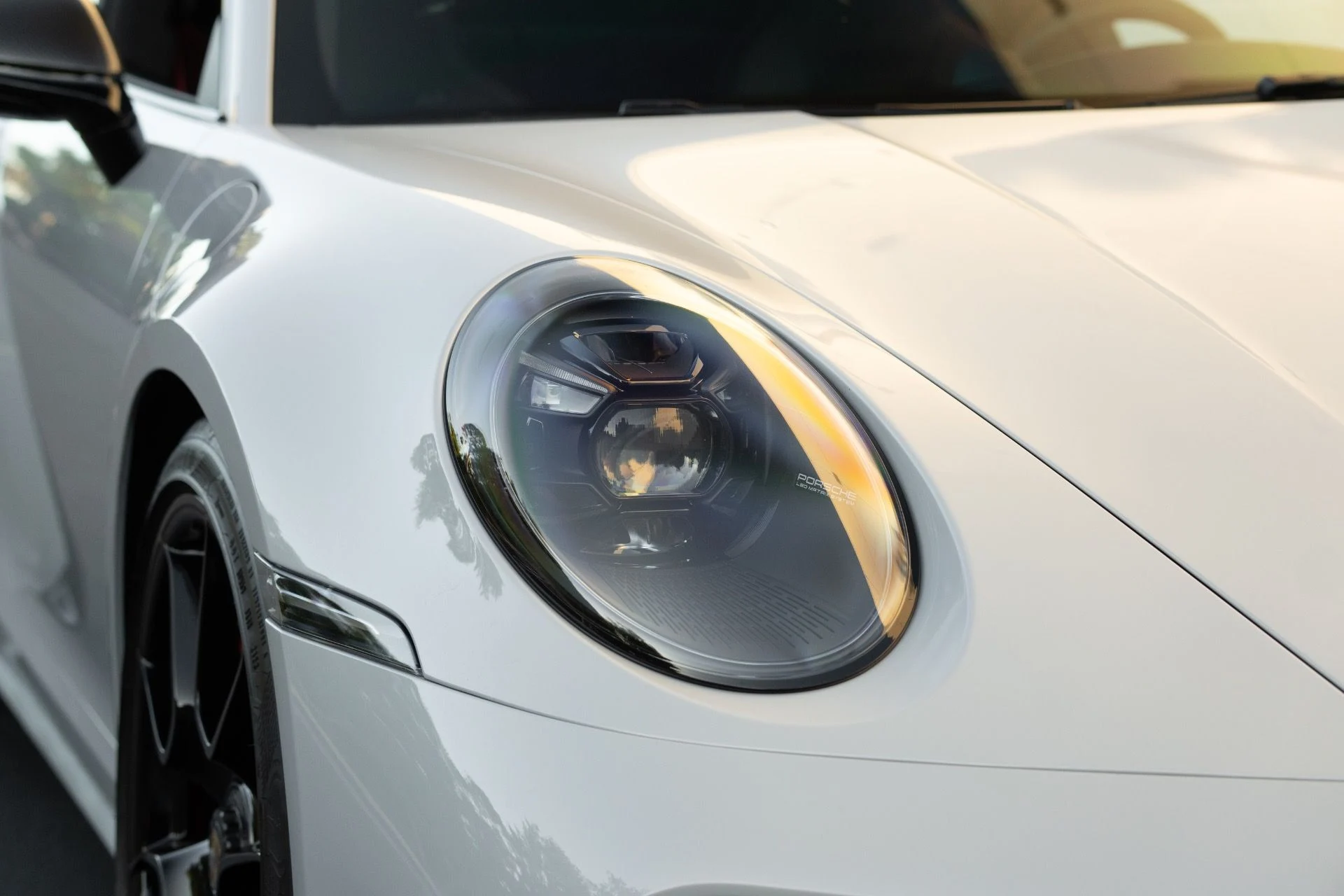 mph010_4053728087_Used_2024_Porsche_911_Turbo_1762281596_05fdead25f