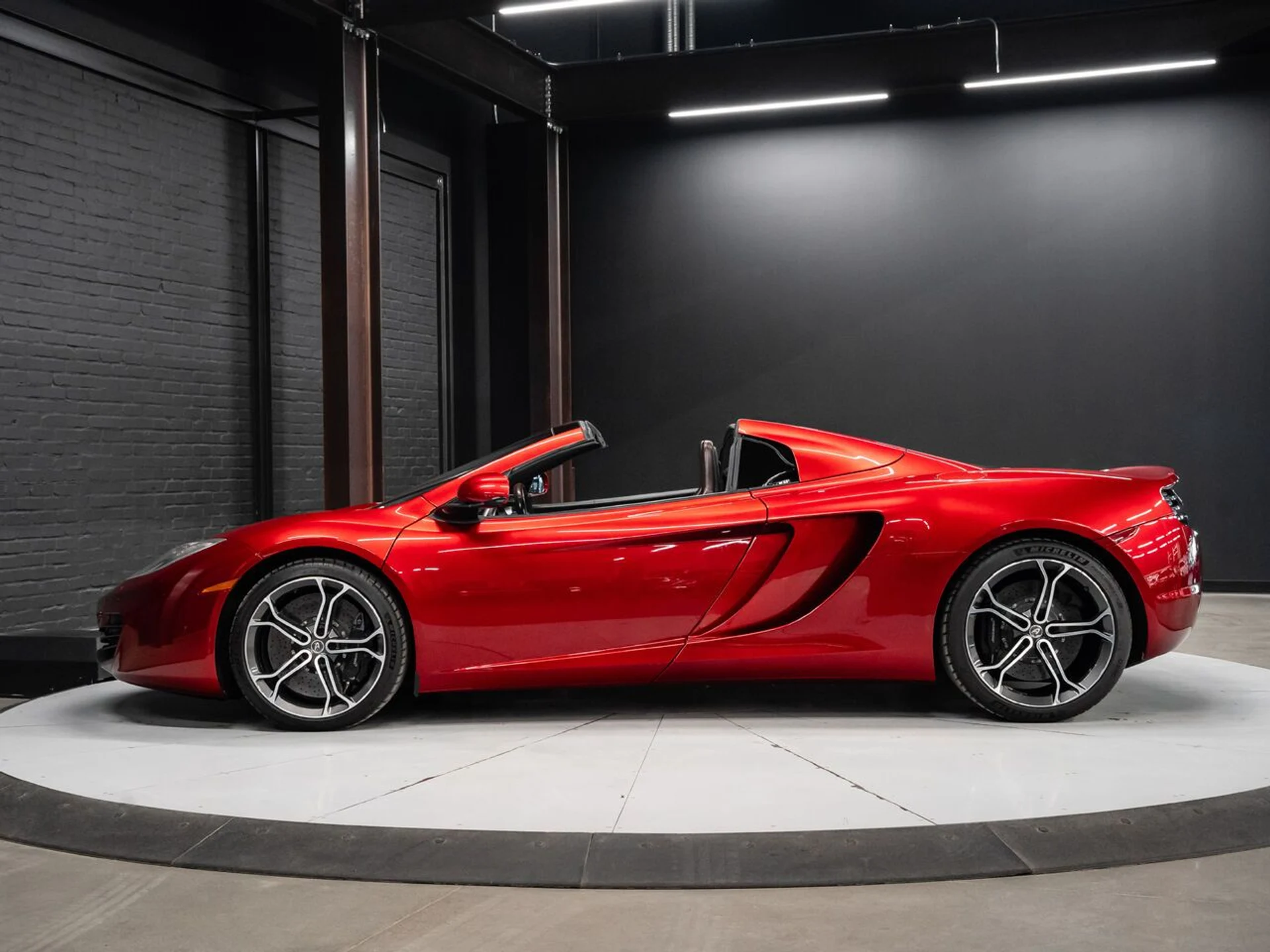 mph010_4054615723_mclaren_mp4_12c_2014_98c1a1ae20