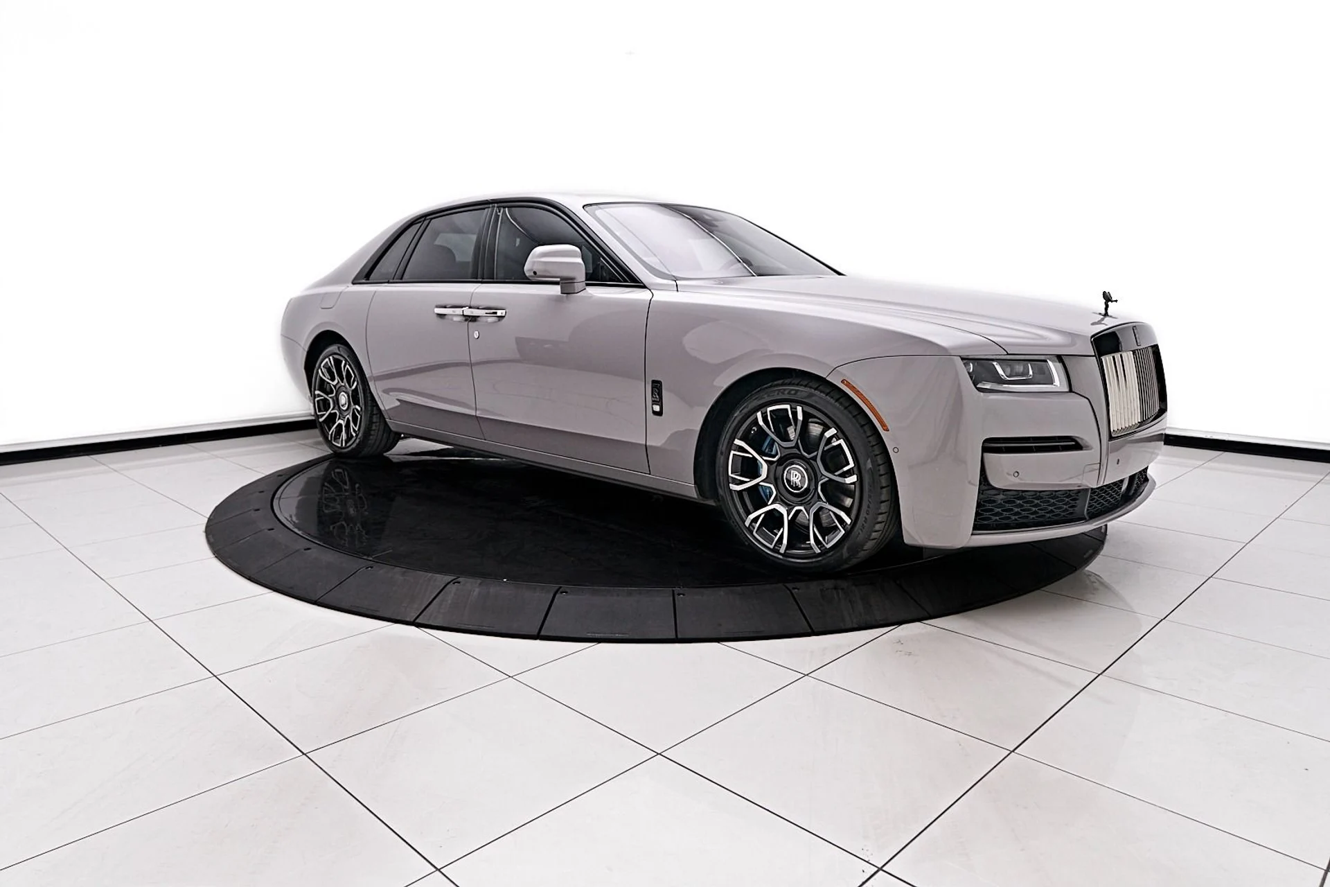 mph010_4055889875_Used_2022_Rolls_Royce_Ghost_Black_Badge_1745954318_d1c68685be