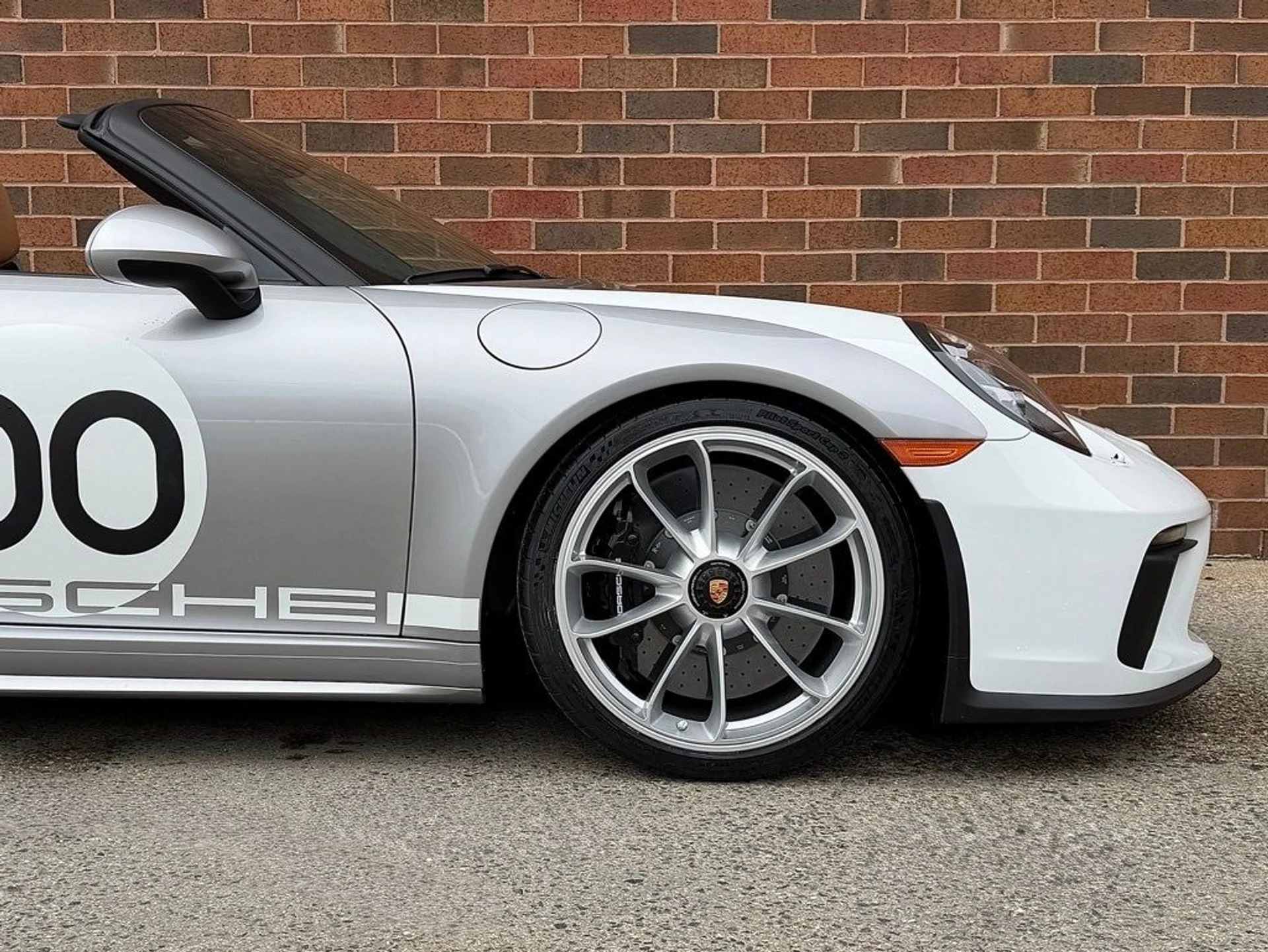 mph010_4063146072_a4f95095578719bc89329eea6906f9c8x_f24a70668f