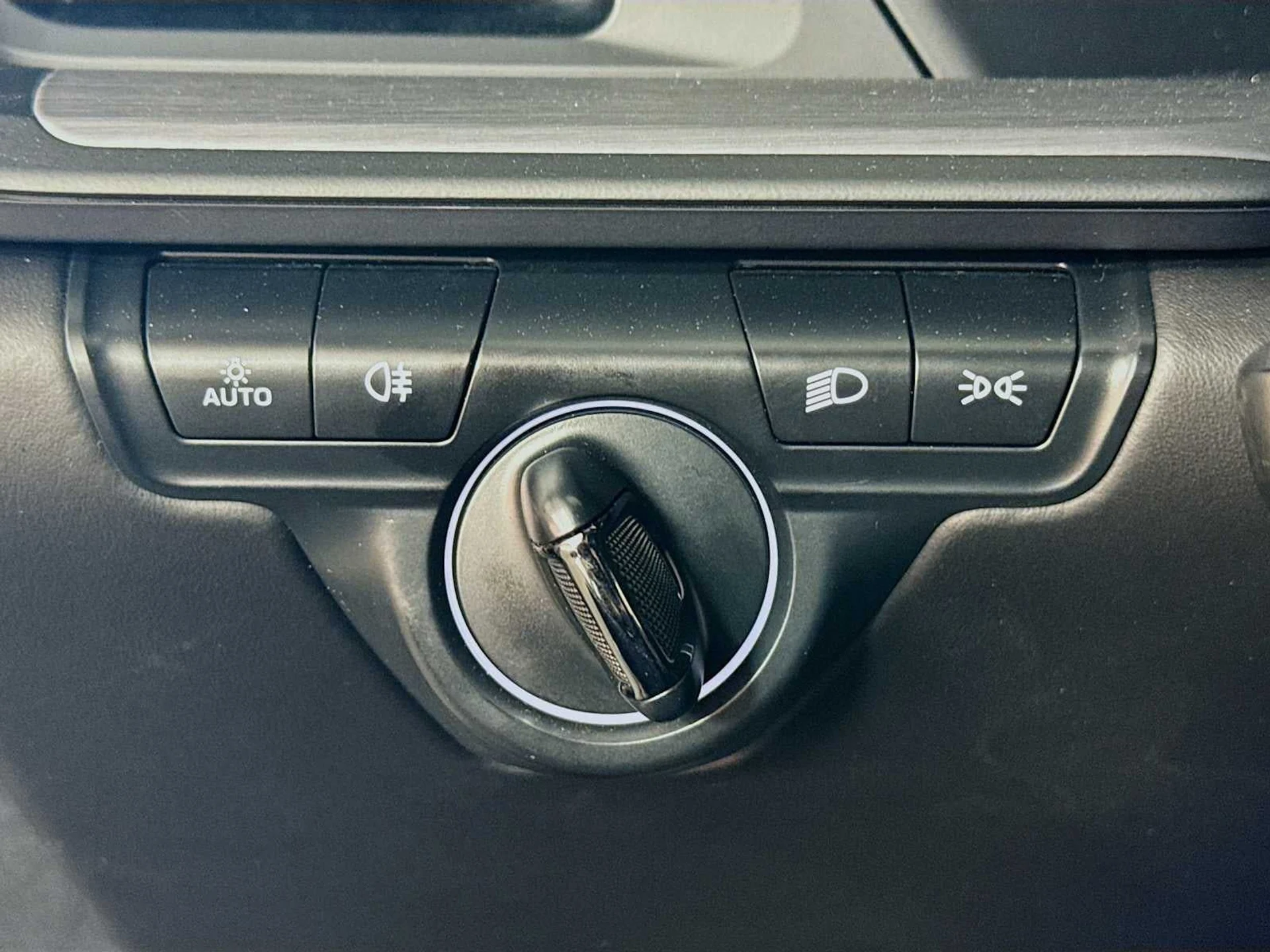 mph010_40653278_11_d2cf575da5