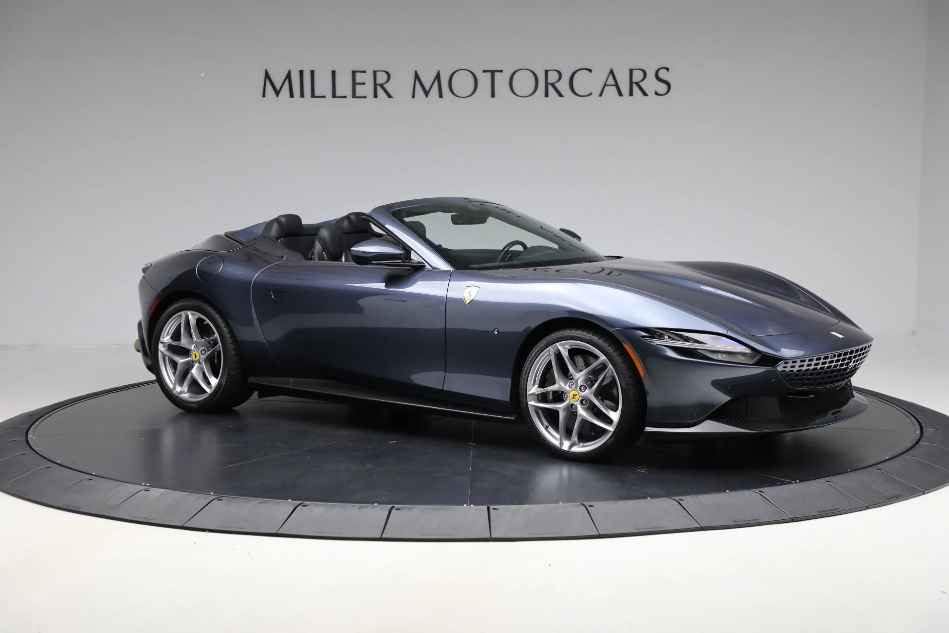 mph010_4073273081_Used_2024_Ferrari_Roma_Spider_9adf3c2739