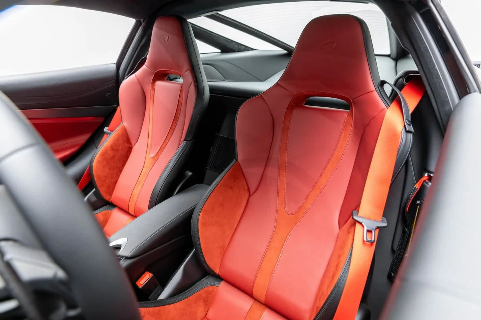 mph010_407573250_11_0c55fe68a8