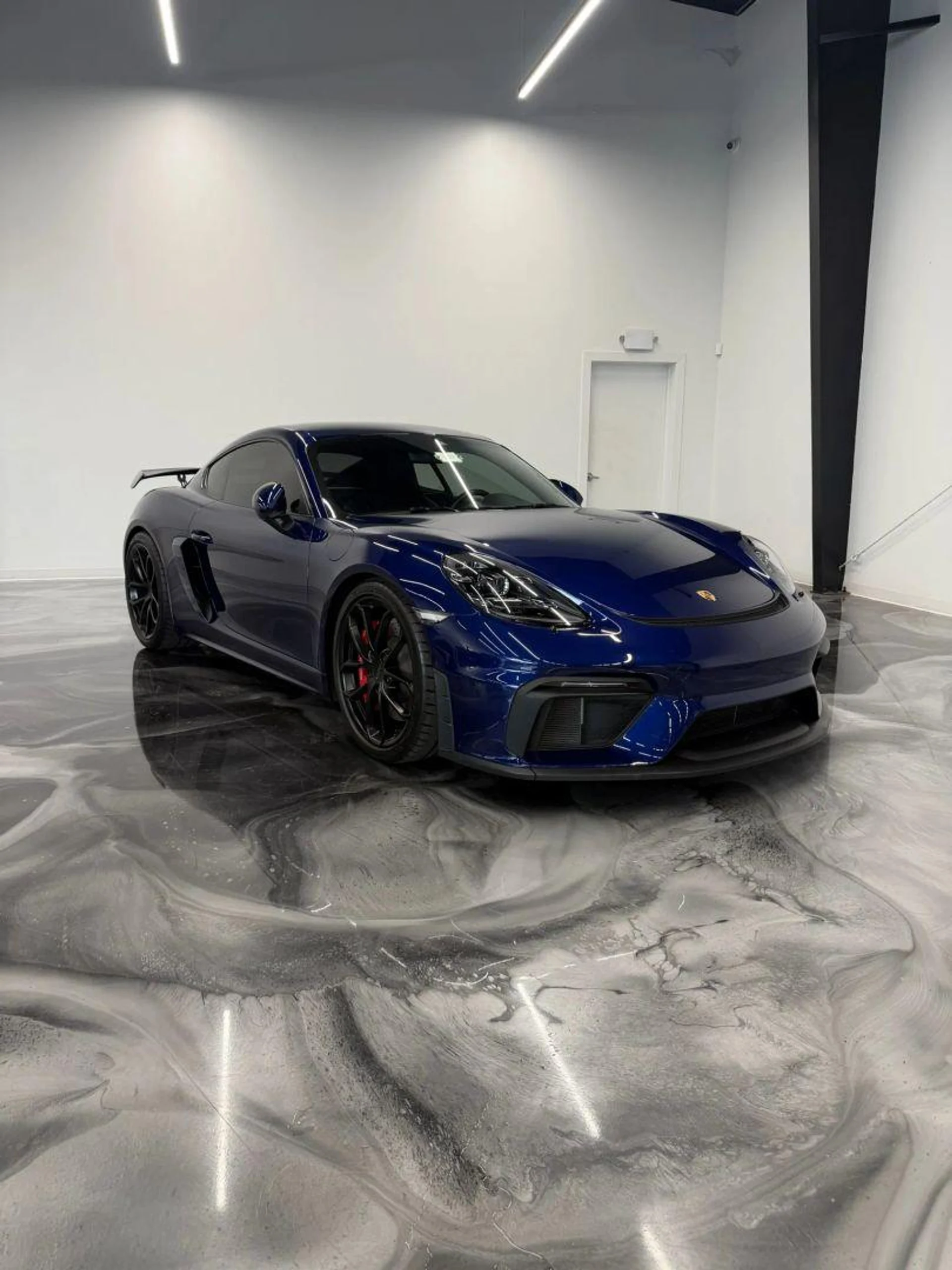 mph010_40787273_Used_2020_Porsche_718_Cayman_GT_4_Coupe_2_D_1788539729_187602cd22
