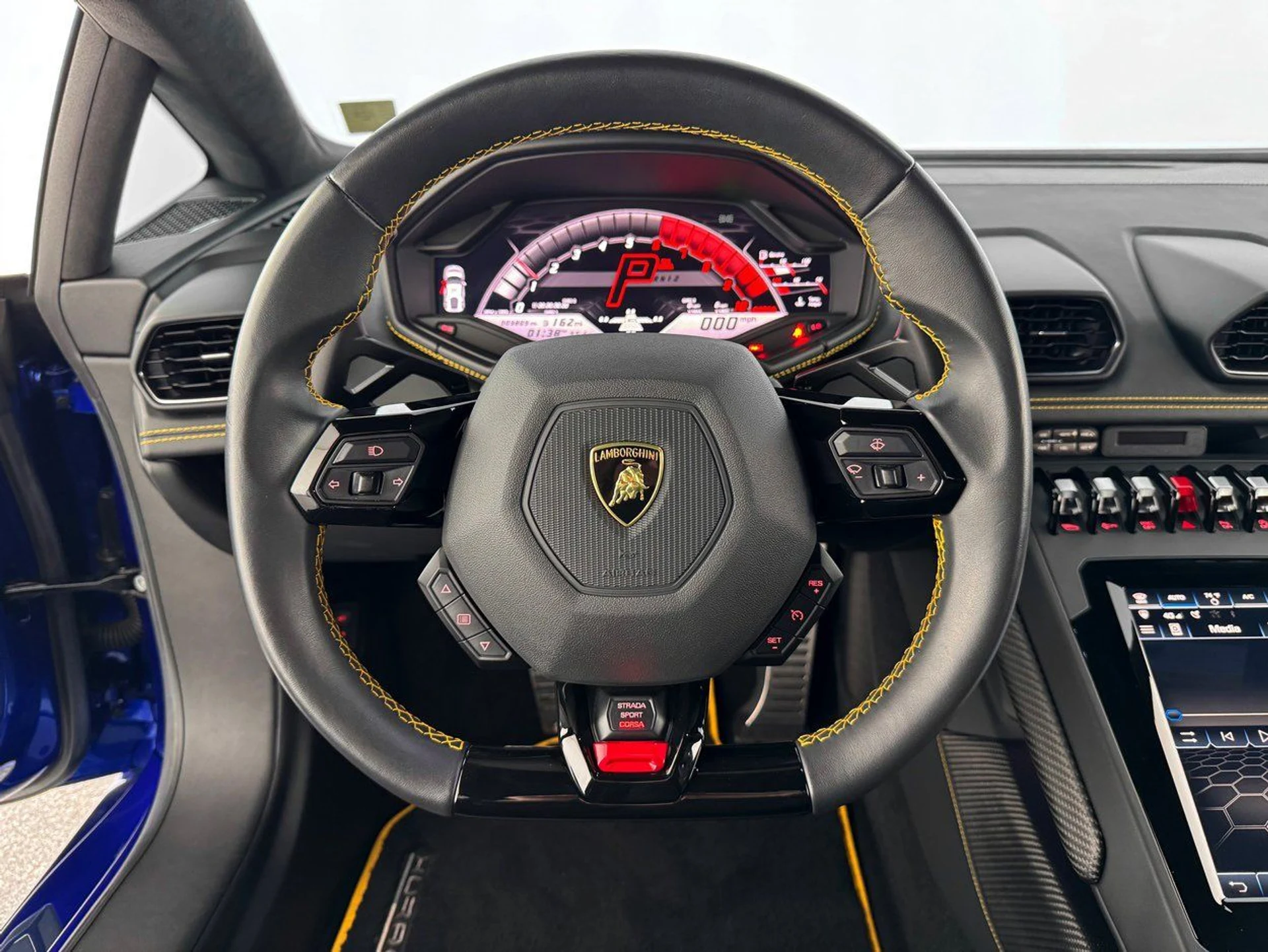 mph010_407879415_4b0f936702419390a1ae1a778bfdde70x_46db3da637