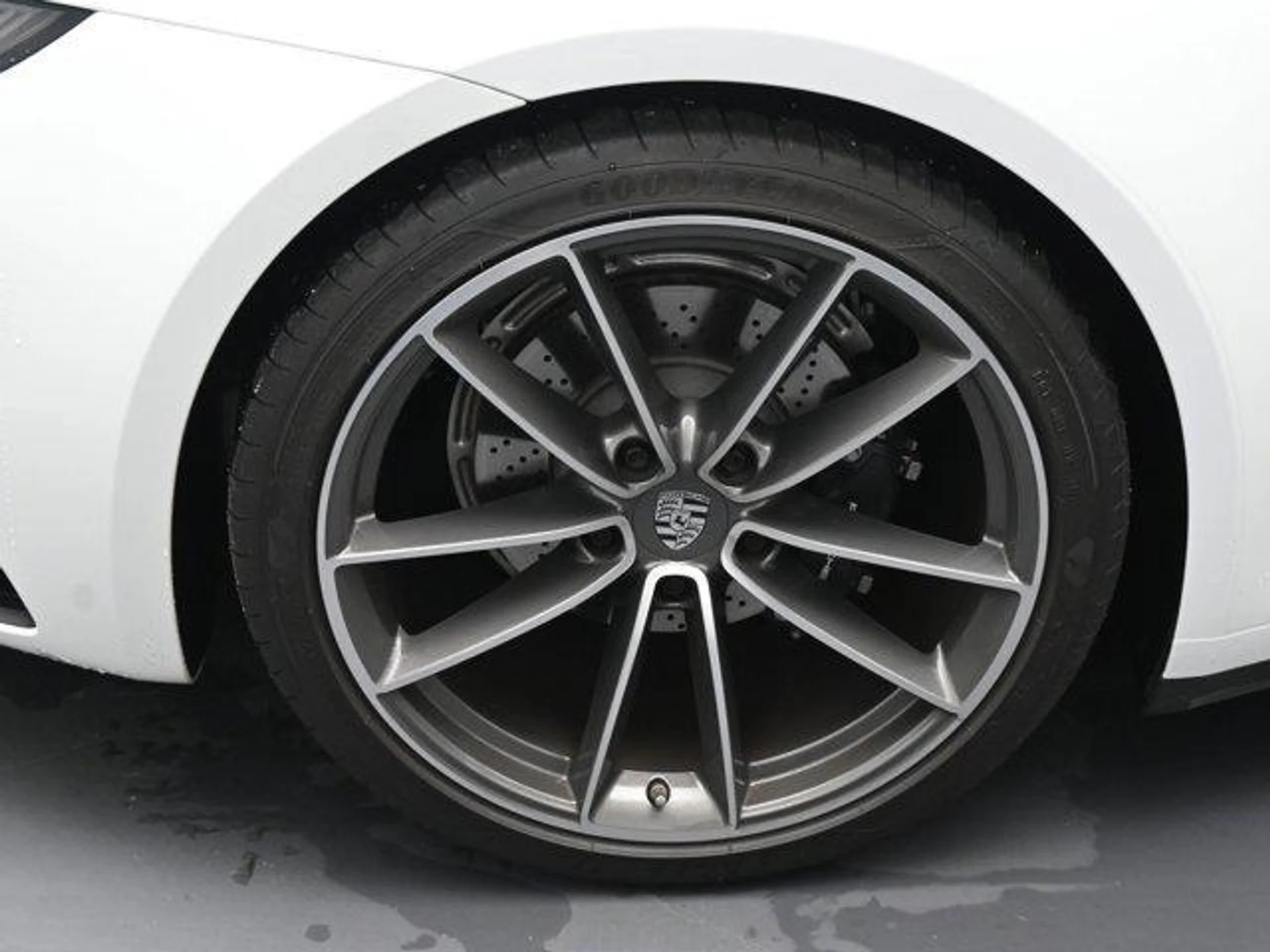 mph010_4082912589_Q3_UEWL_Wawc_Q9m_YG_Rx_Gyi_Xav76_KU_302655ded5