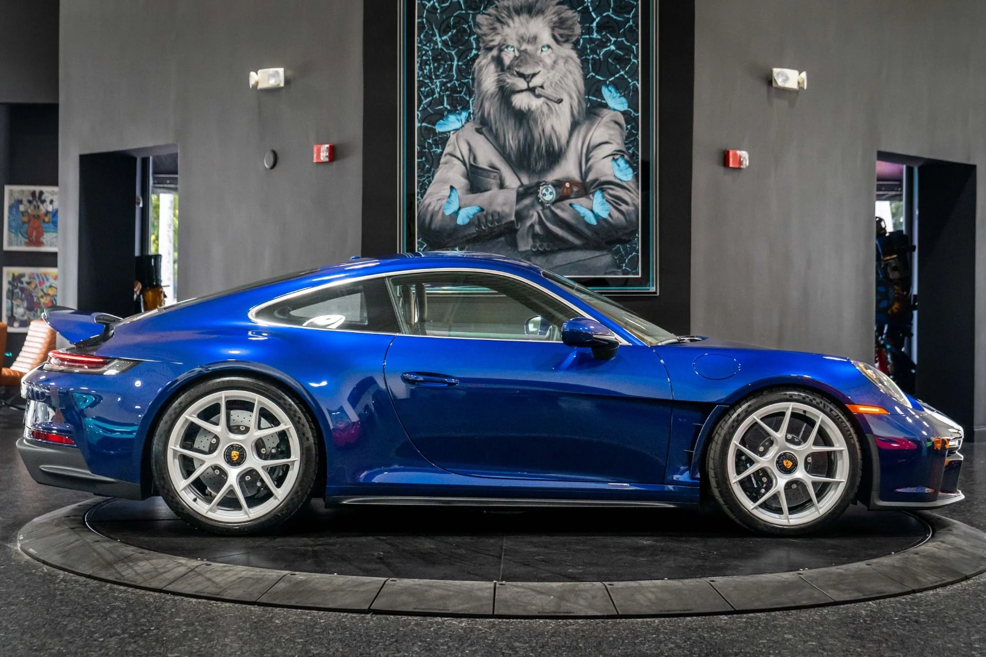 mph010_4099844276_Used_2024_Porsche_911_ST_5341963_1766128393_927bb7fd10