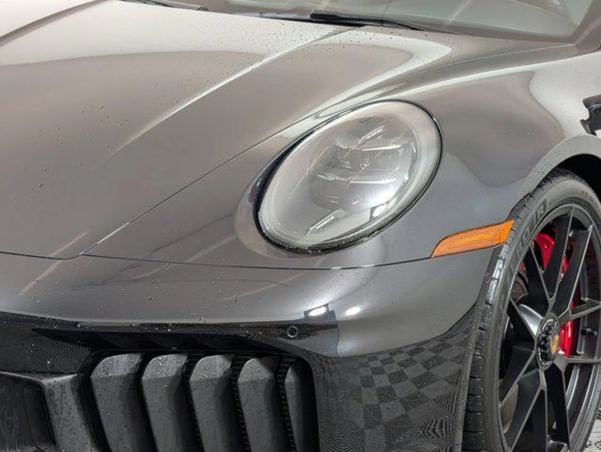 mph010_4103431333_q_N_Whi4_Mq_Oh_Vi1_B_x_JI_1g_AK_Udf_Ho_fc13cda59b