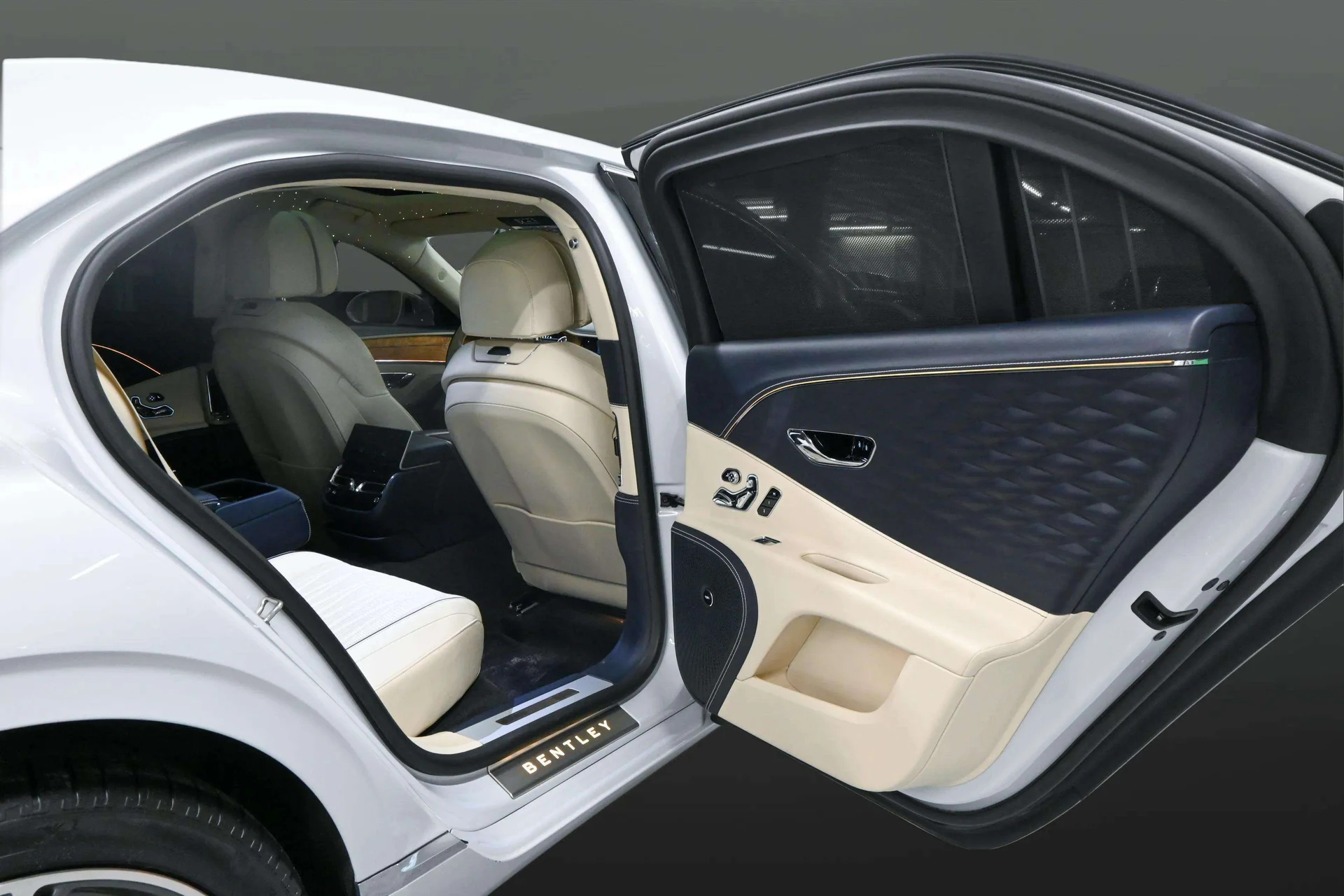 mph010_4105780280_77cd3fce_9cf0_4537_a012_5ff4be3db1cf_2cca8c44a7