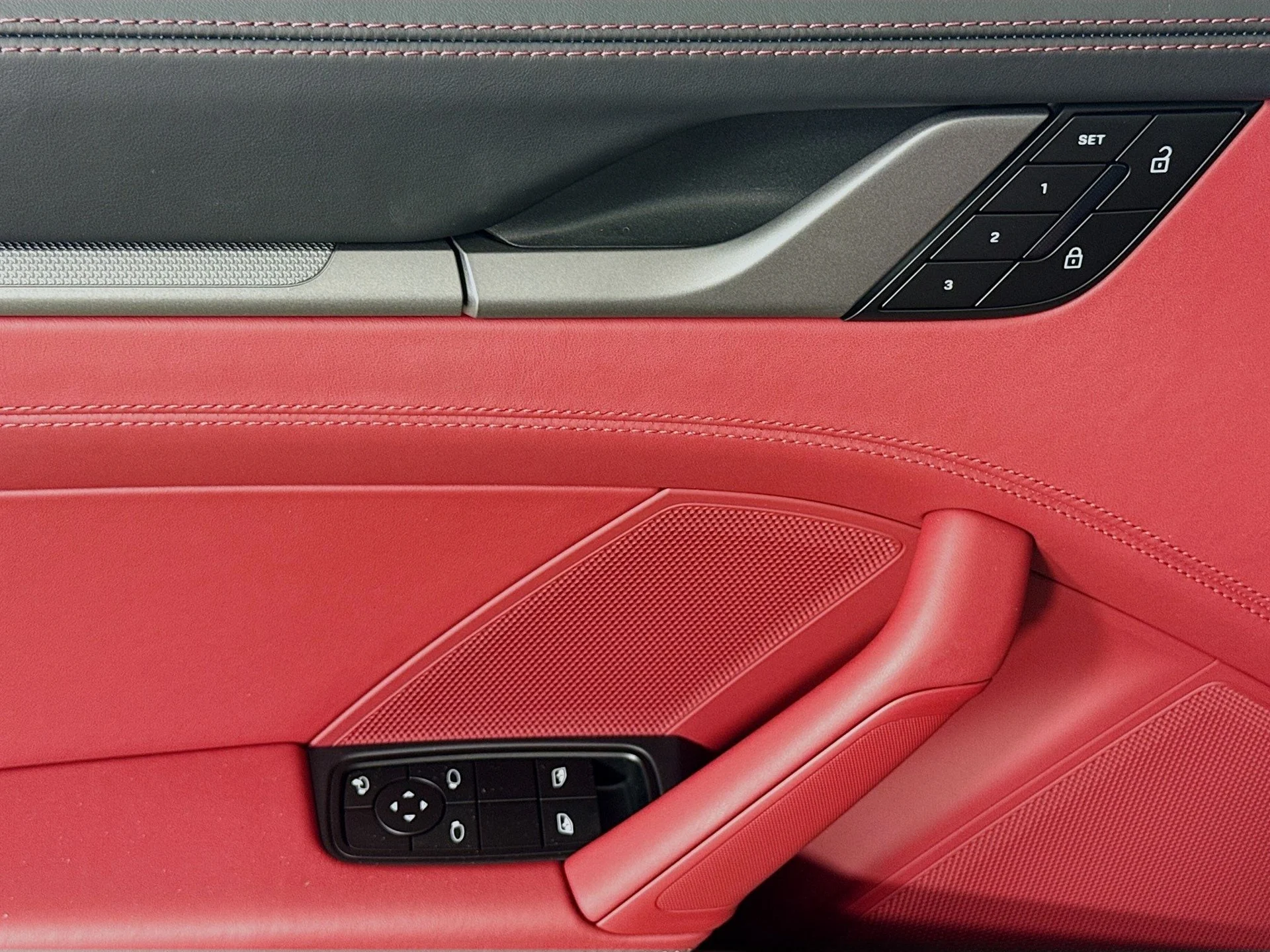 mph010_4105844383_a25c1b6bc6a16ec8a35330e556e8d1e4x_f7d03be291