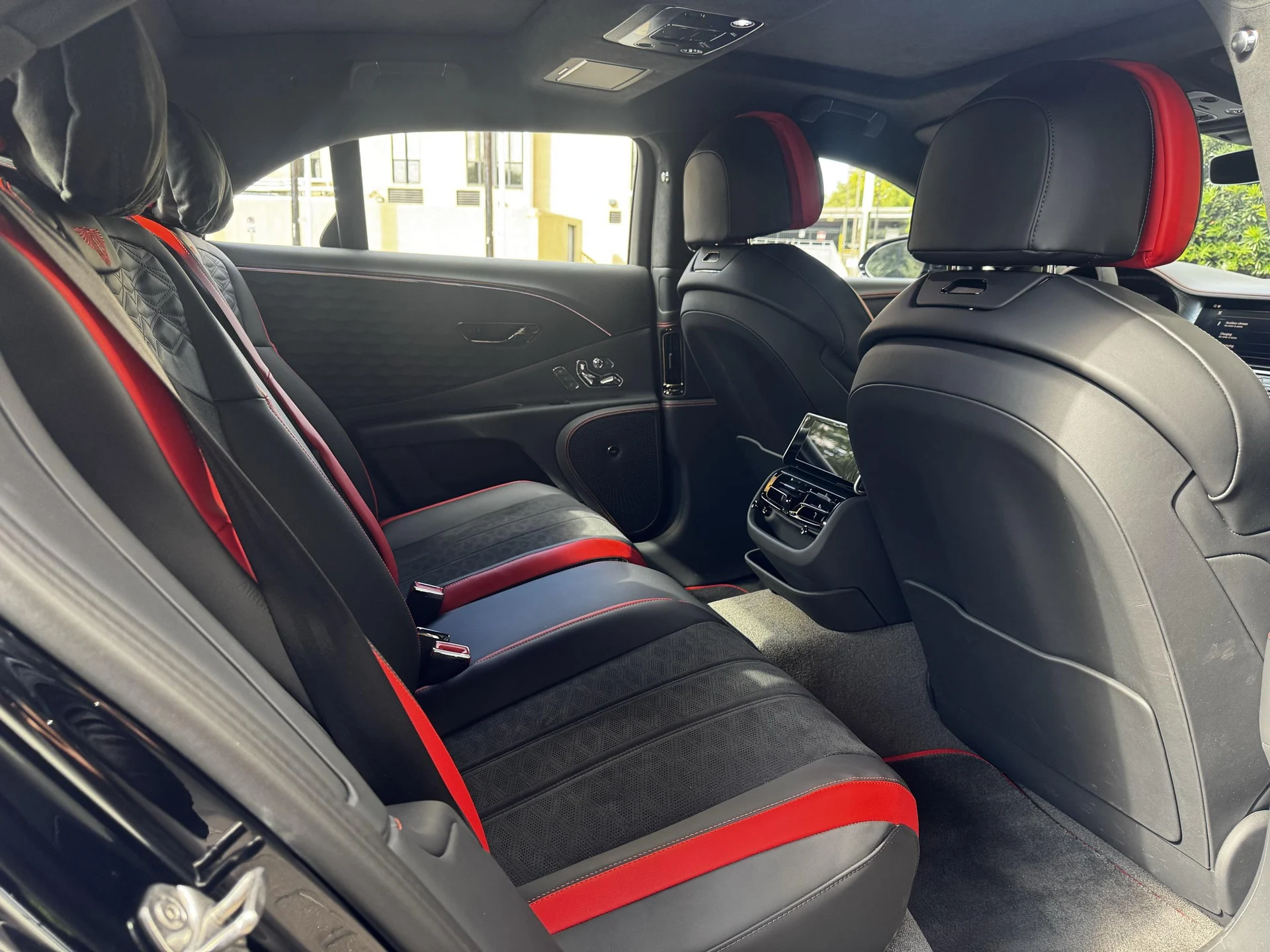 mph010_4106687991_466936510_6903b36cb55ceef97e8f1eb8_a11f94a852