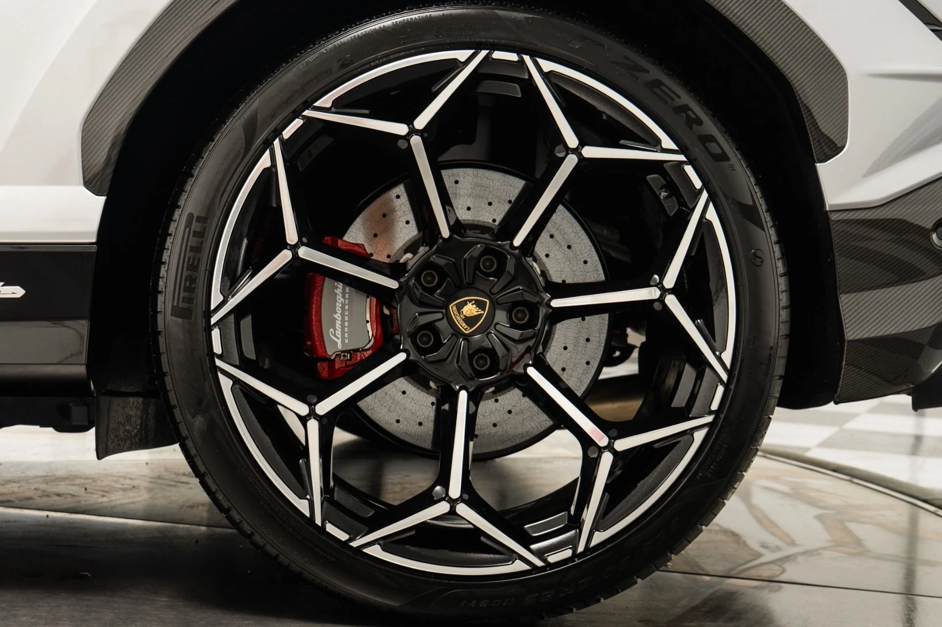 mph010_4108737709_Used_2024_Lamborghini_Urus_Performante_657_Hp_ADAS_package_Carbon_Fiber_Trim_1759252680_cc9e399a90