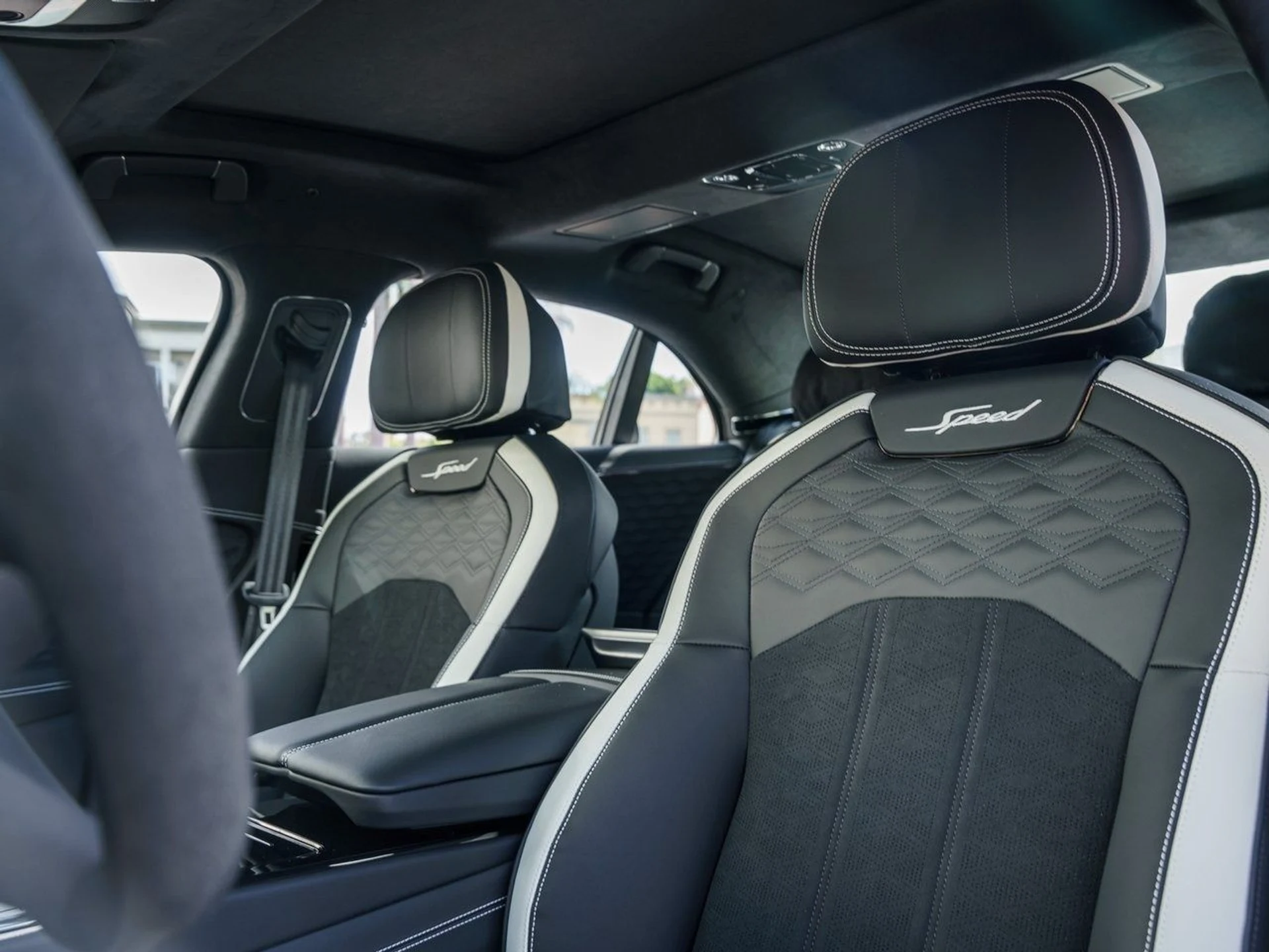 mph010_4110677921_cf717ab4521a3b47c146012dba1c254cx_b131ddff84