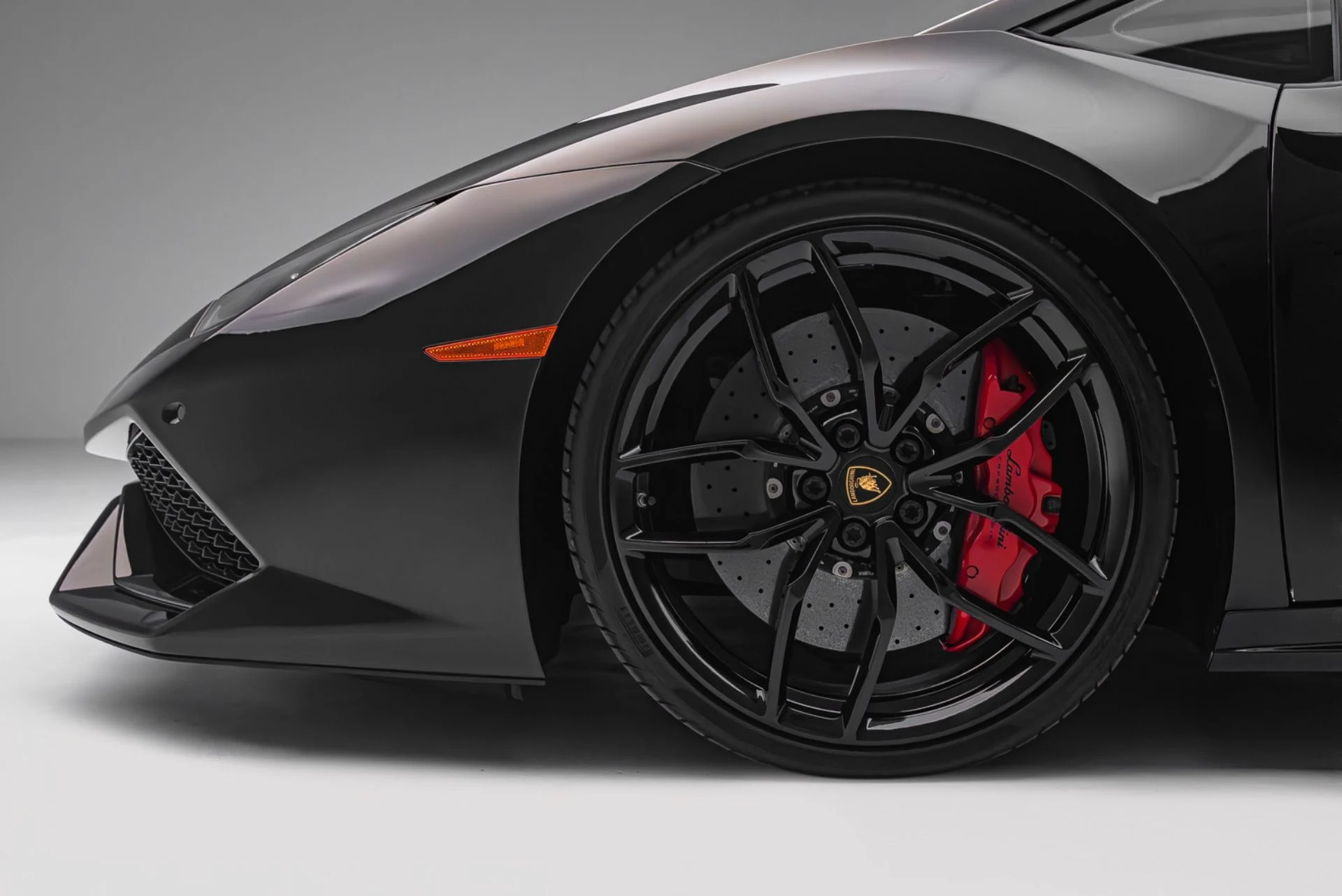 mph010_4115812301_Used_2016_Lamborghini_Huracan_LP_610_4_Spyder_1781713256_aa4c5dadd7