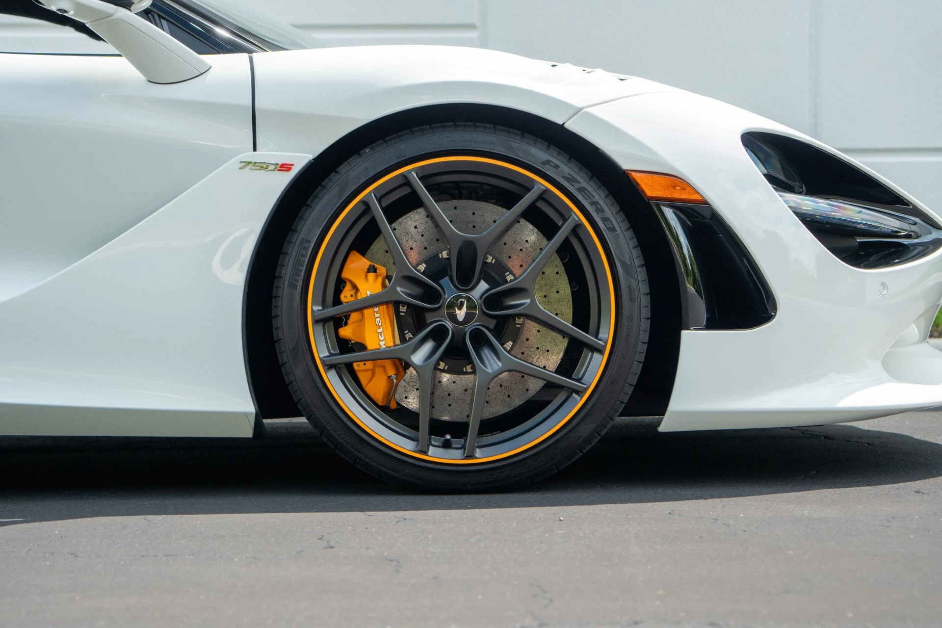 mph010_4122244272_Used_2024_Mc_Laren_750_S_Spider_1755900989_896a1afe41