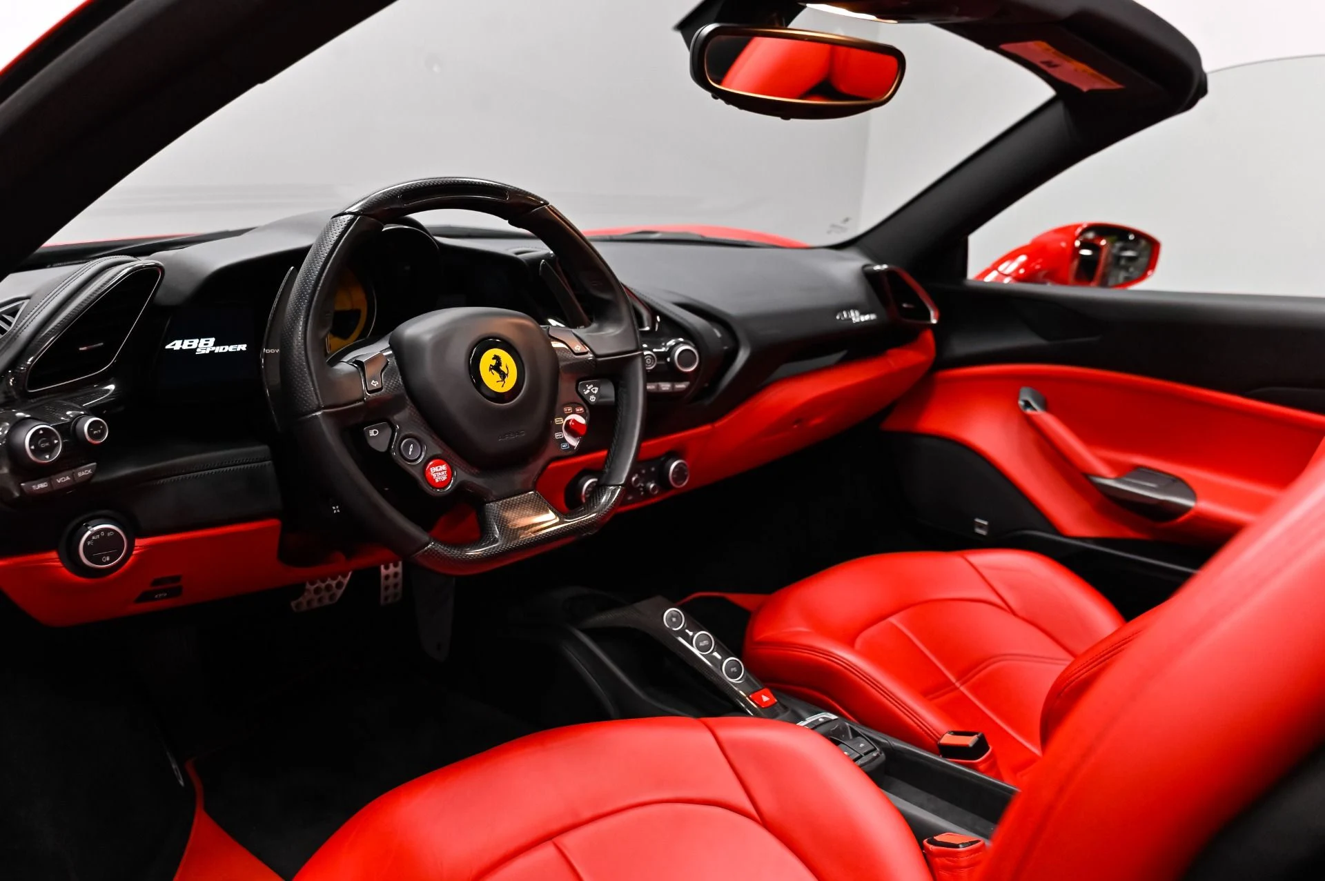 mph010_4123504911_Used_2018_Ferrari_488_Spider_1790629138_3dd1b3bd5b