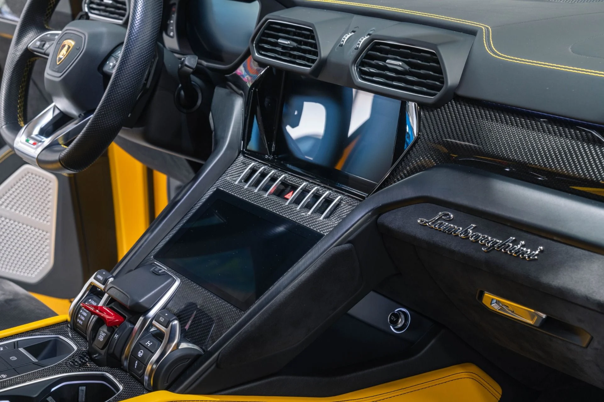 mph010_4129577898_Used_2021_Lamborghini_Urus_Pearl_Capsule_w_FULL_RYFT_Exhaust_1771450400_f6a94e8bcb