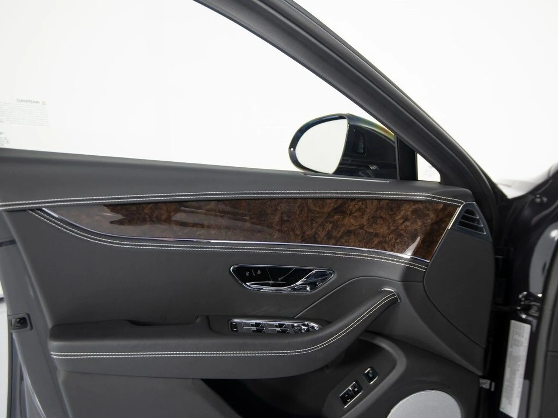 mph010_4157574239_00827a89a23b84389c891b05b640834bx_94c645f574