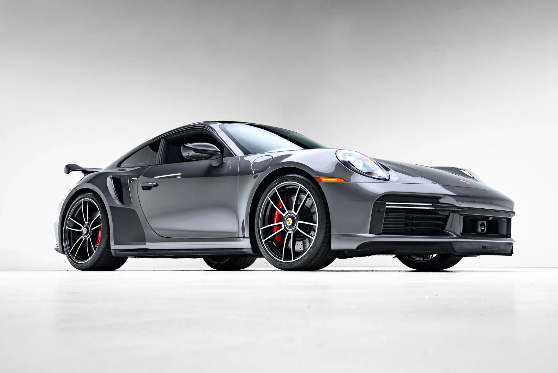 mph010_4159685954_Used_2021_Porsche_911_Turbo_1771625049_1974b7e3a2