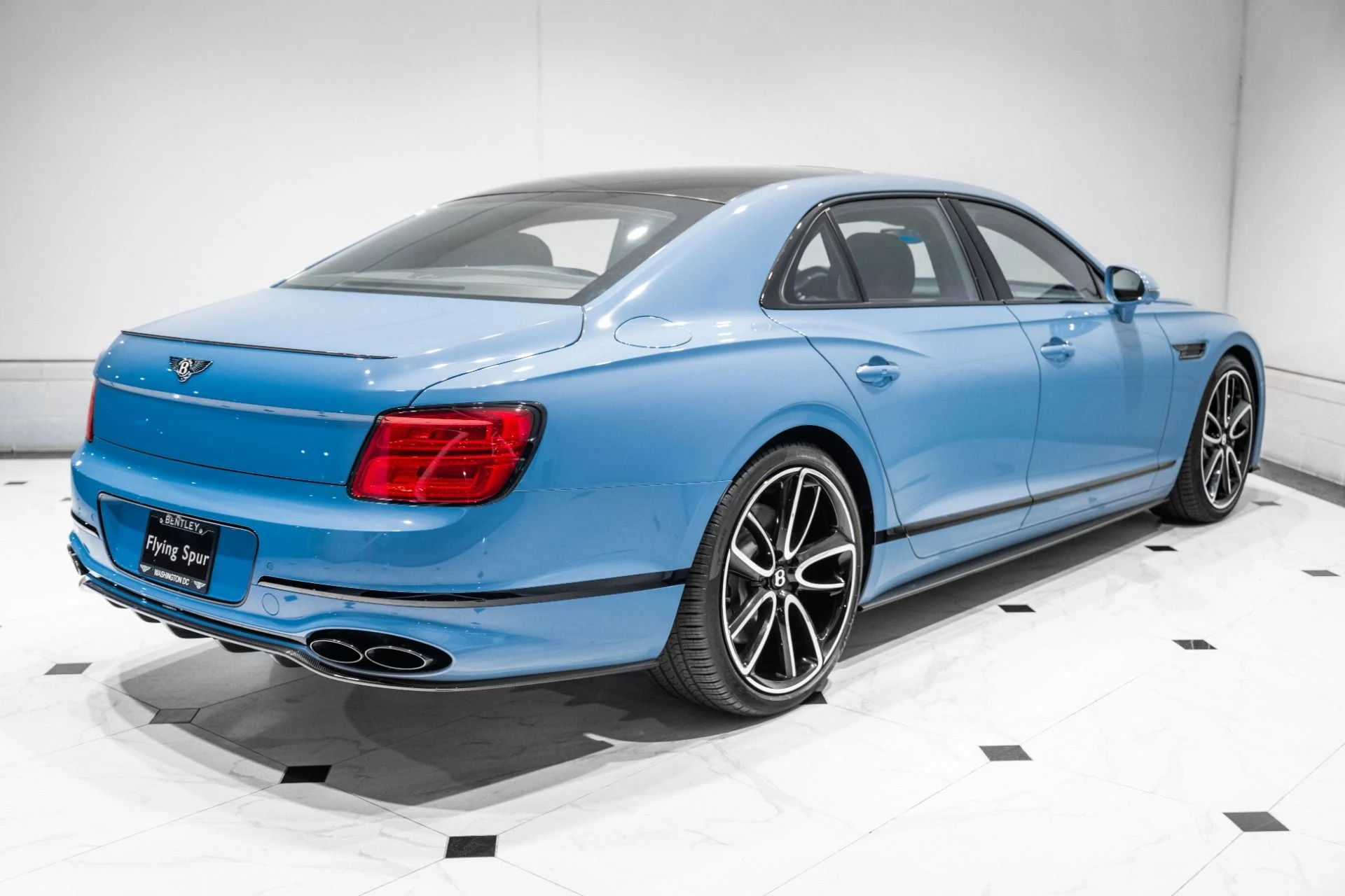 mph010_416726138_Used_2024_Bentley_Flying_Spur_Edition_8_1777999219_f3cbeef708